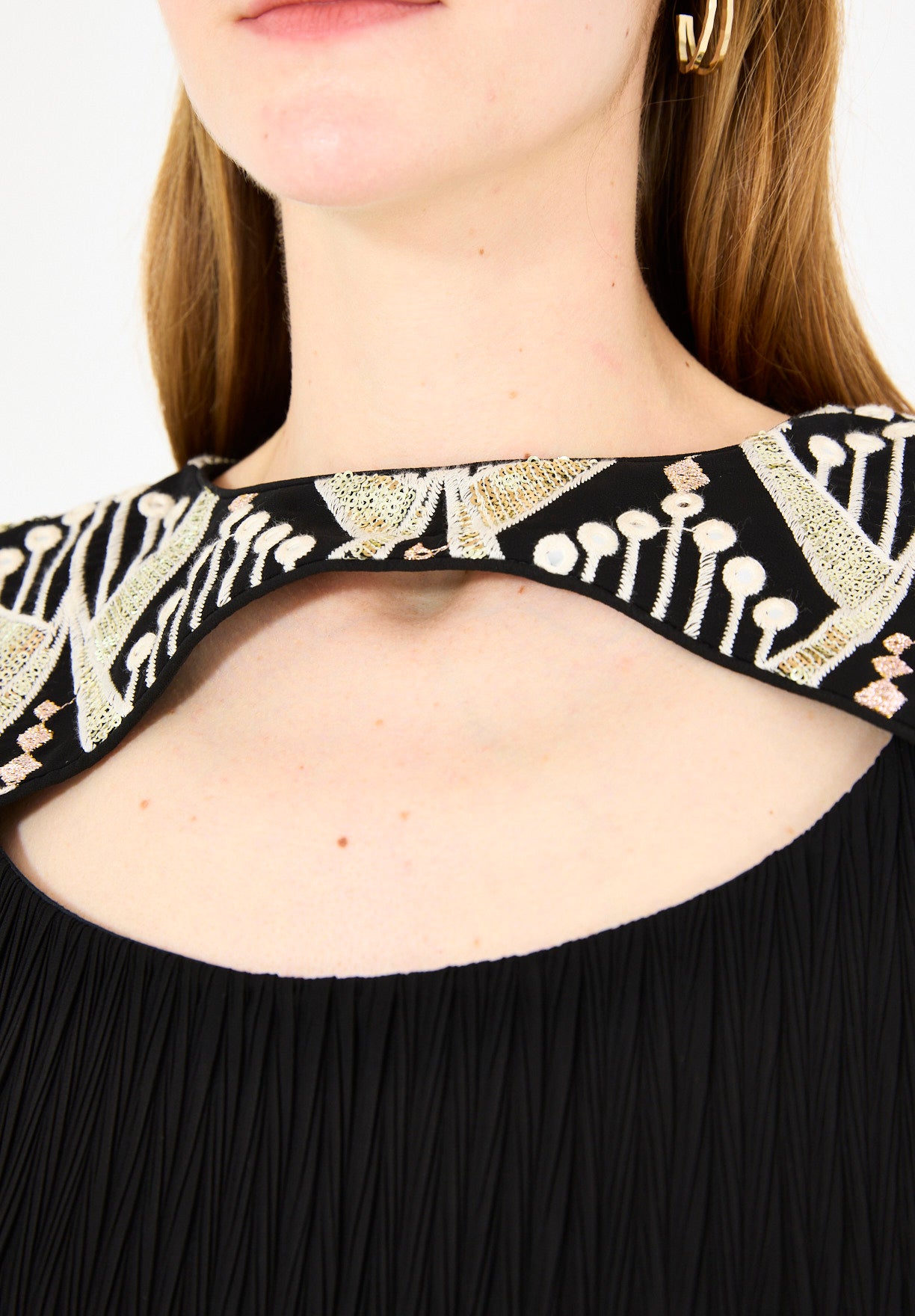 Pleated Texture Embroidered Dress