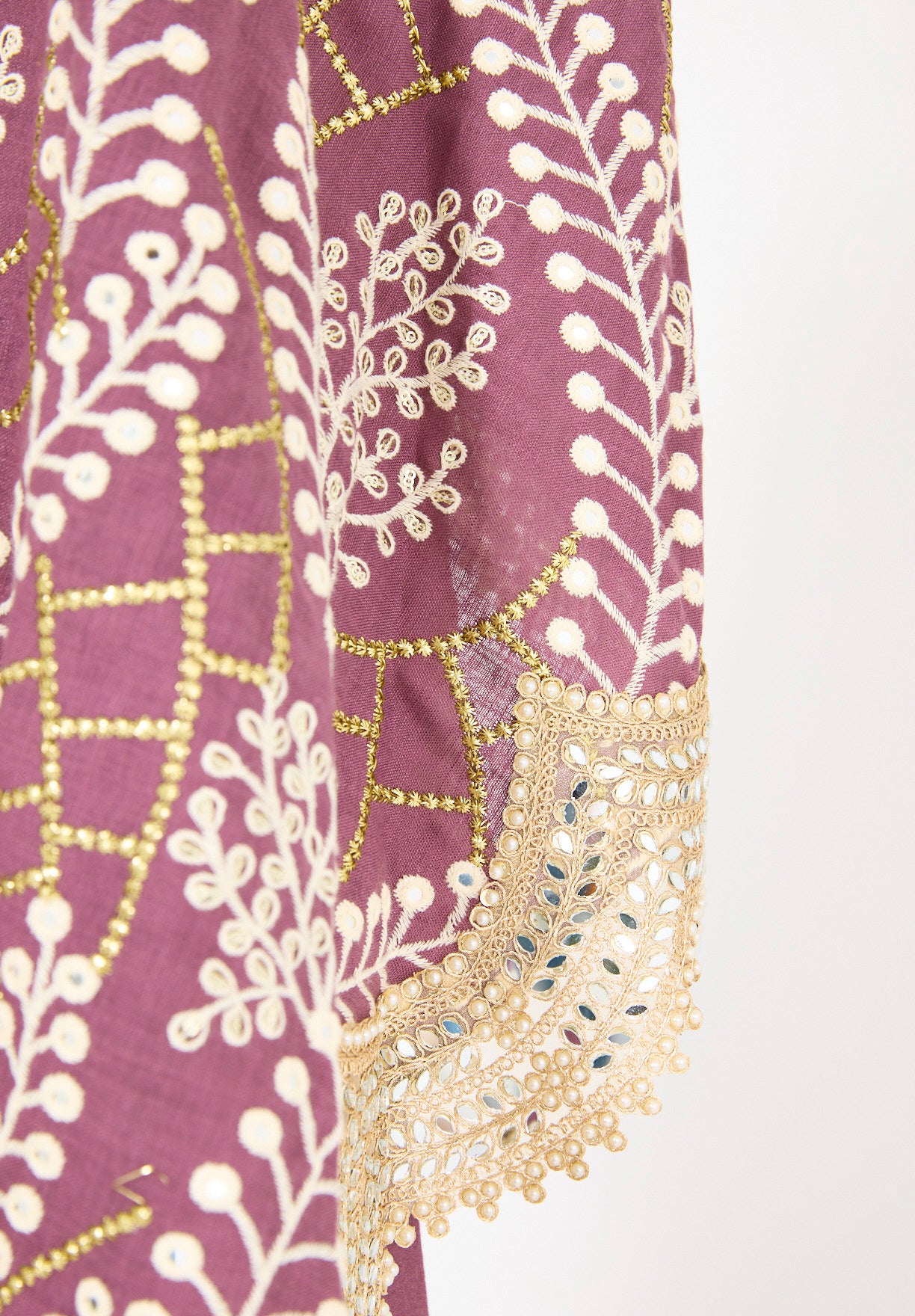 Scallop Mirror Lace Hem Embroidered Cape Dress