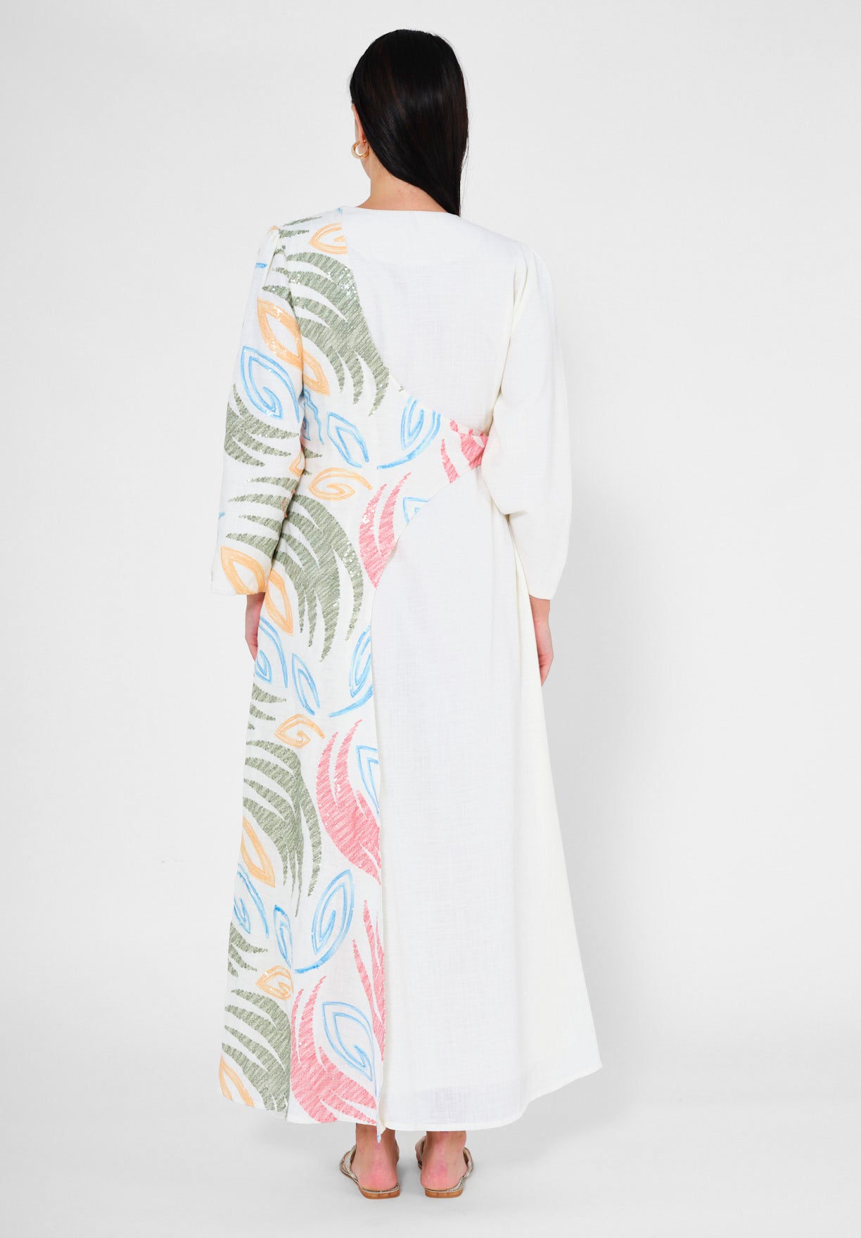 Modern Elegance Embroidered Jalabiya