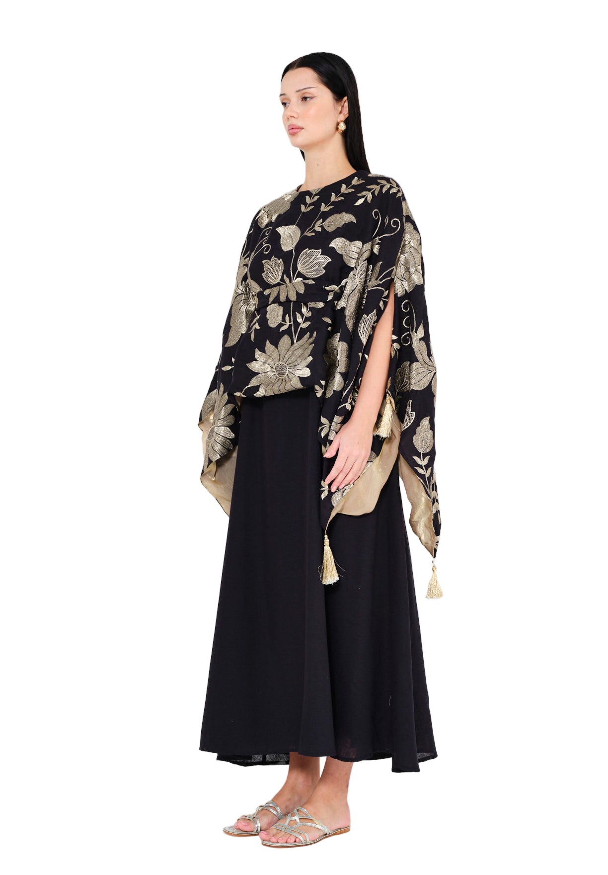 Royal Bloom Embroidered Jalabiya with Tassel Accents