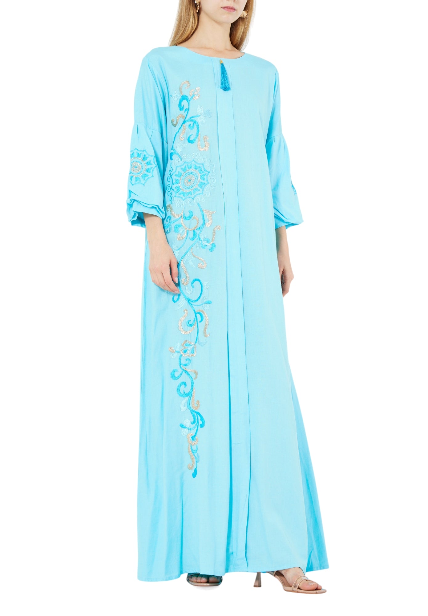 Beautiful Embroidered Long Dress With Round Neckline And Long Sleeves