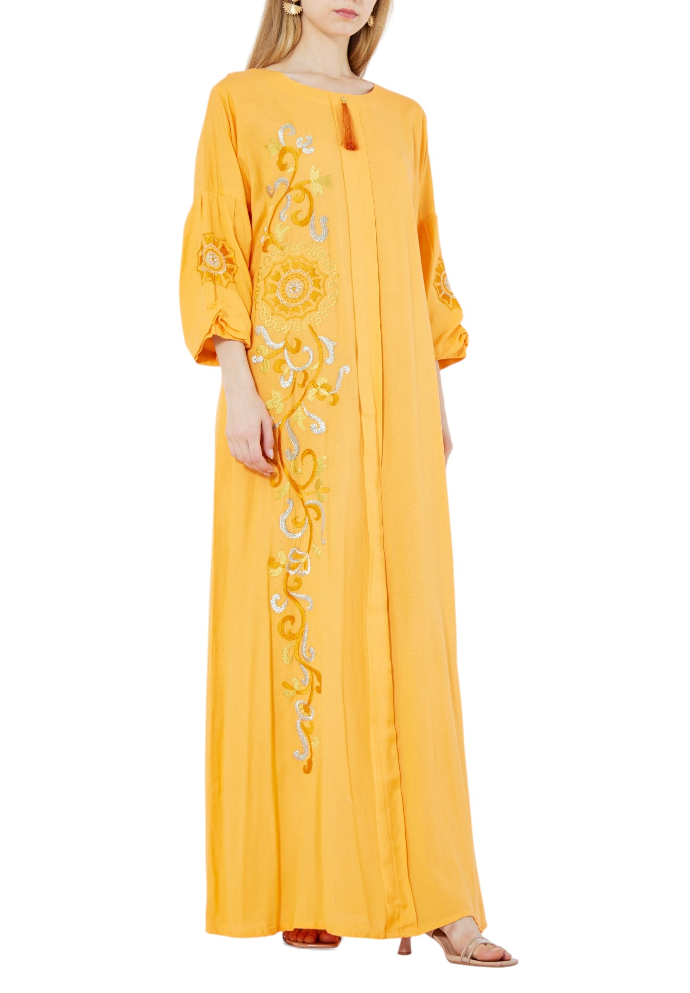 Beautiful Embroidered Long Dress With Round Neckline And Long Sleeves