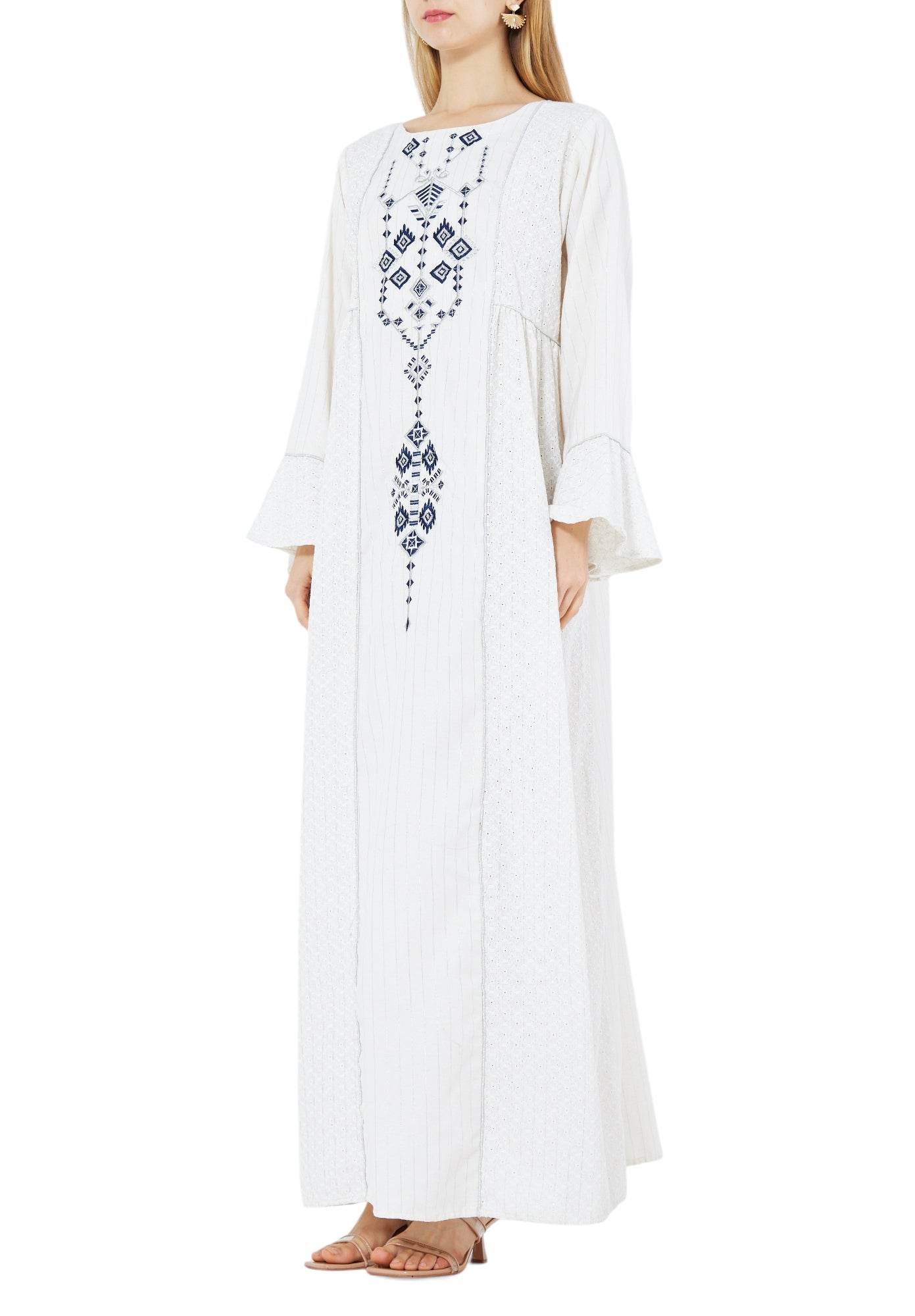 Stunning Embroidered Long Dress With Round Neckline And Long Sleeves