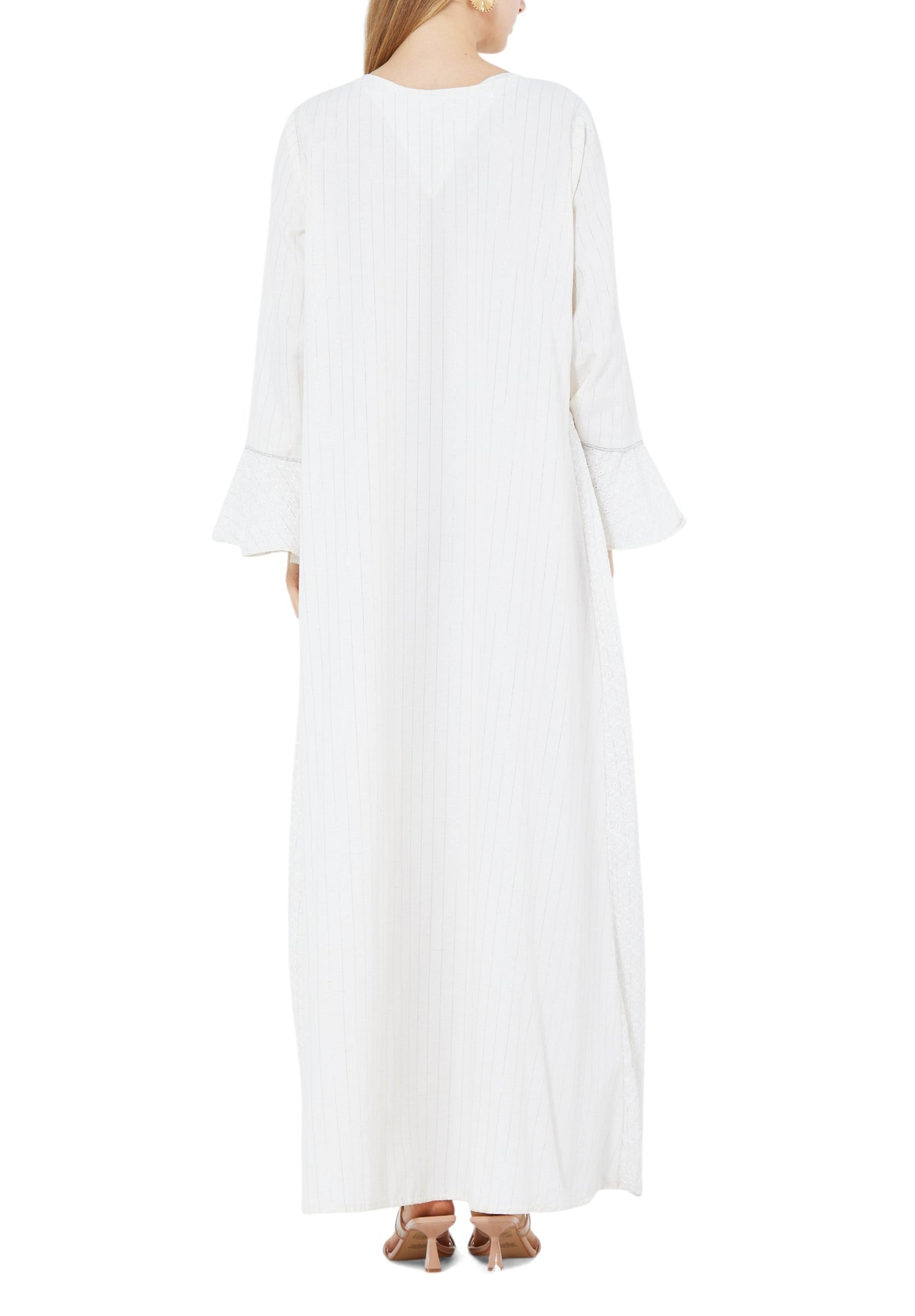 Stunning Embroidered Long Dress With Round Neckline And Long Sleeves