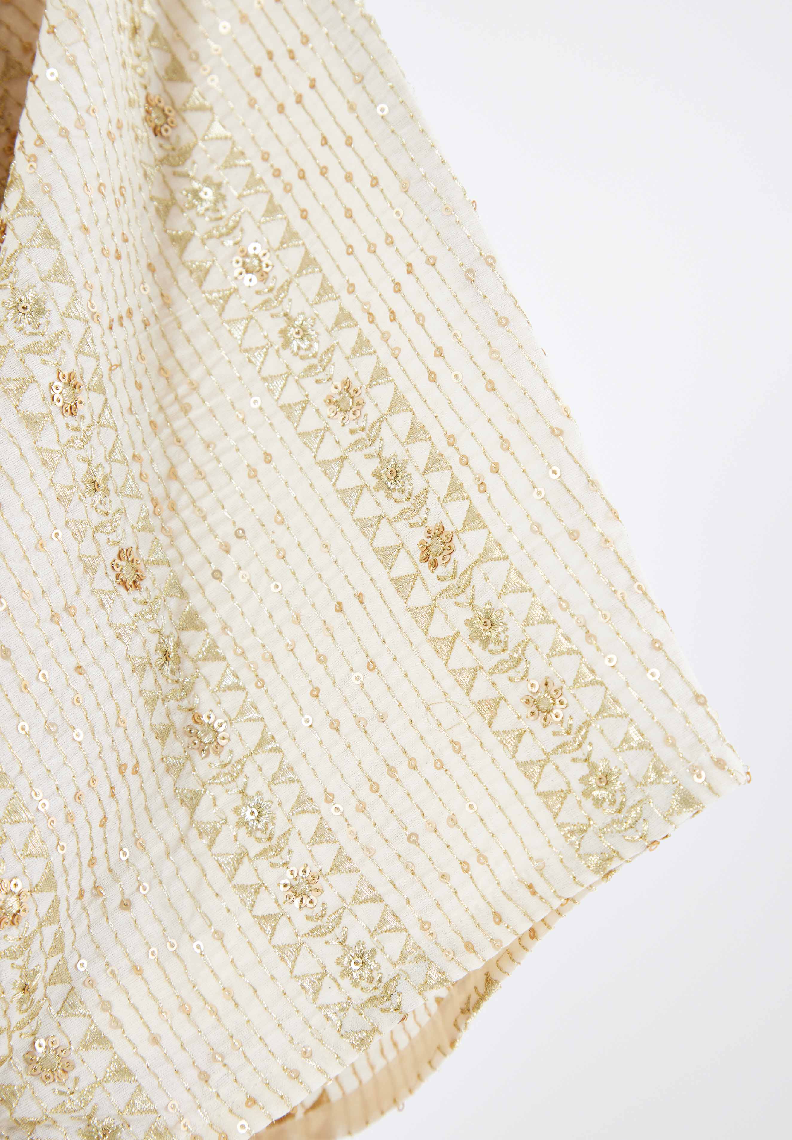 Beautiful Loose fit Jalabya With Round Neckline And Half Sleeves