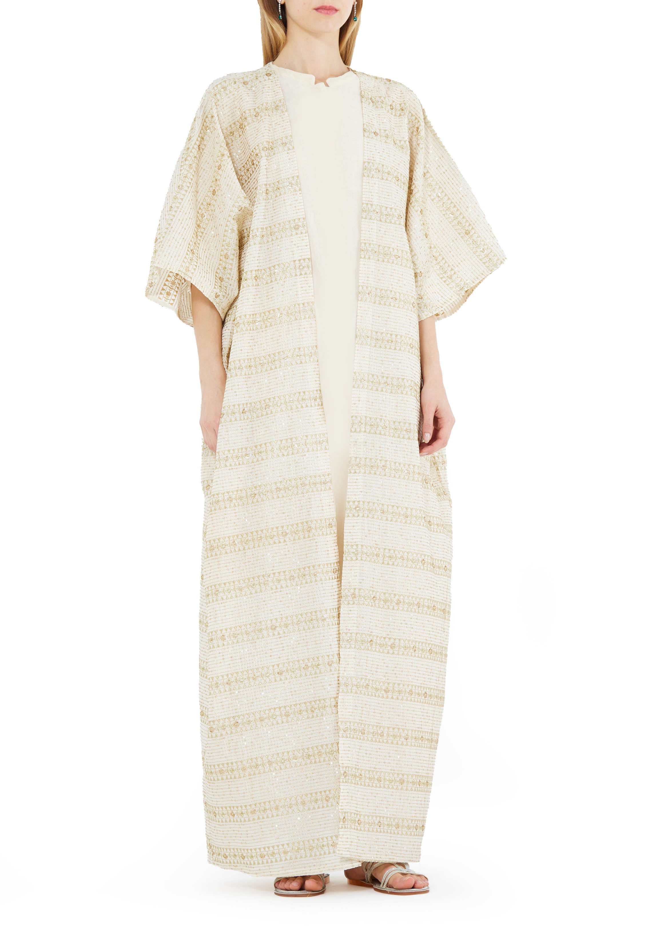 Beautiful Loose fit Jalabya With Round Neckline And Half Sleeves