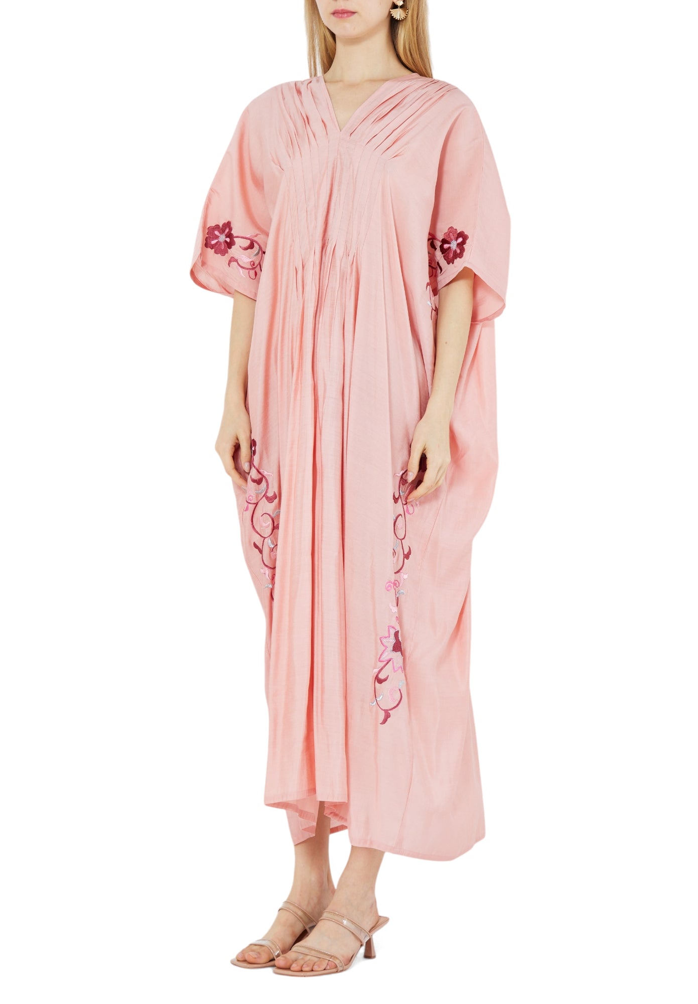 Stunning Embroidered Jalabiya With V-Neckline And Draped Sleeves