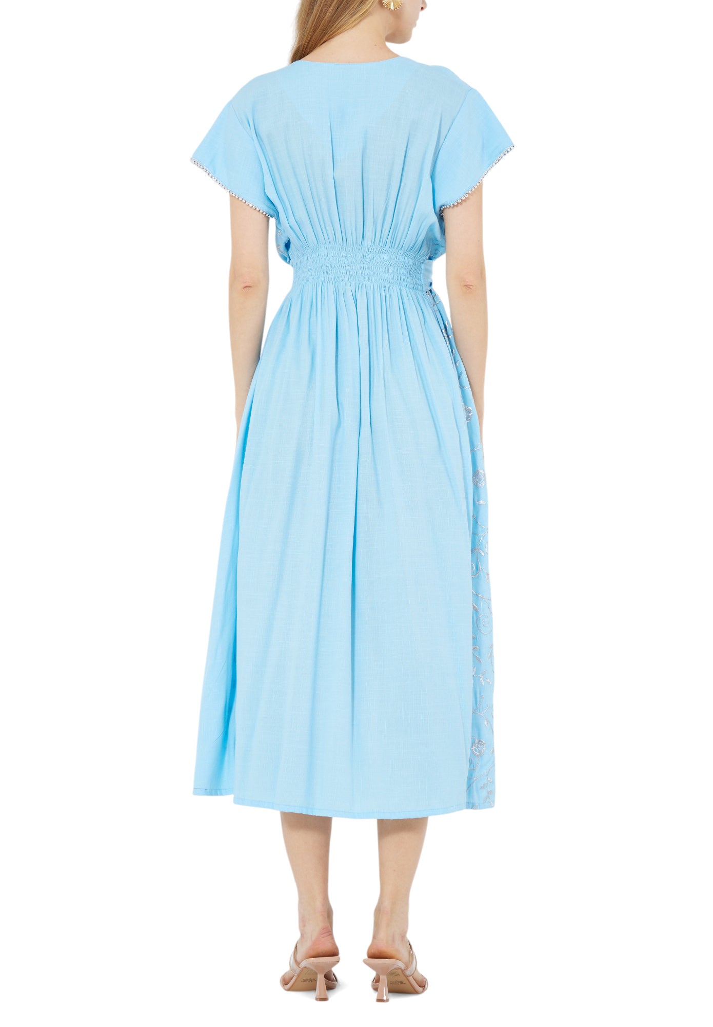 Stunning Embroidered Midi Dress With V-Neckline And Short Sleeves