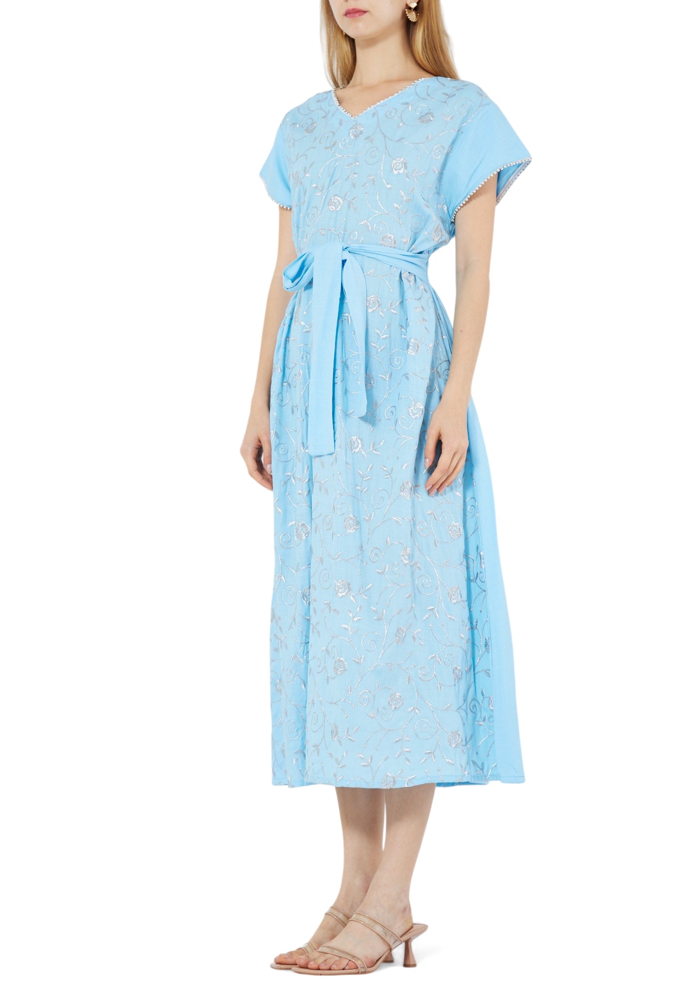 Stunning Embroidered Midi Dress With V-Neckline And Short Sleeves