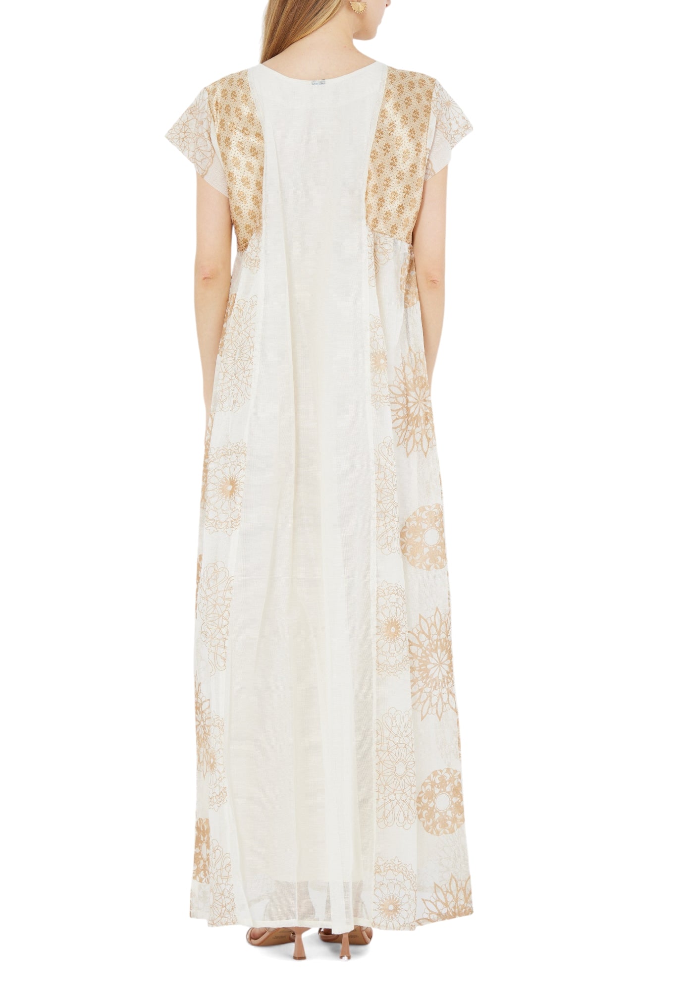 Stunning Embroidered A-Line Long Dress With Round Neckline And Cape Sleeves