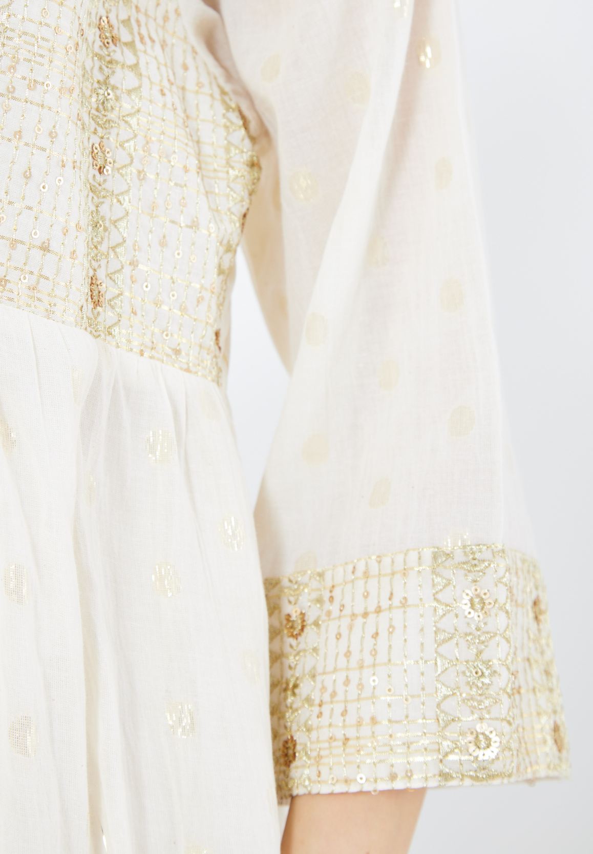 Beautiful Frilled Maxi Dress with Round Neckline And Three Quarter Sleeves