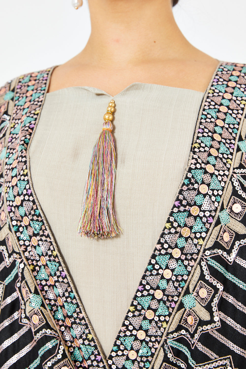 Embroidered Two-Piece Jalabiya Set with Lace-Up Back Detail