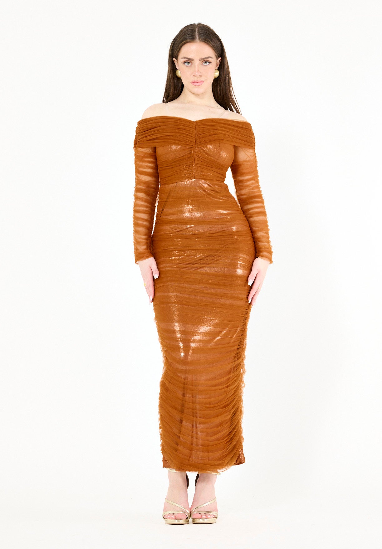 Elegant Off-Shoulder Ruched Tulle Bodycon Gown