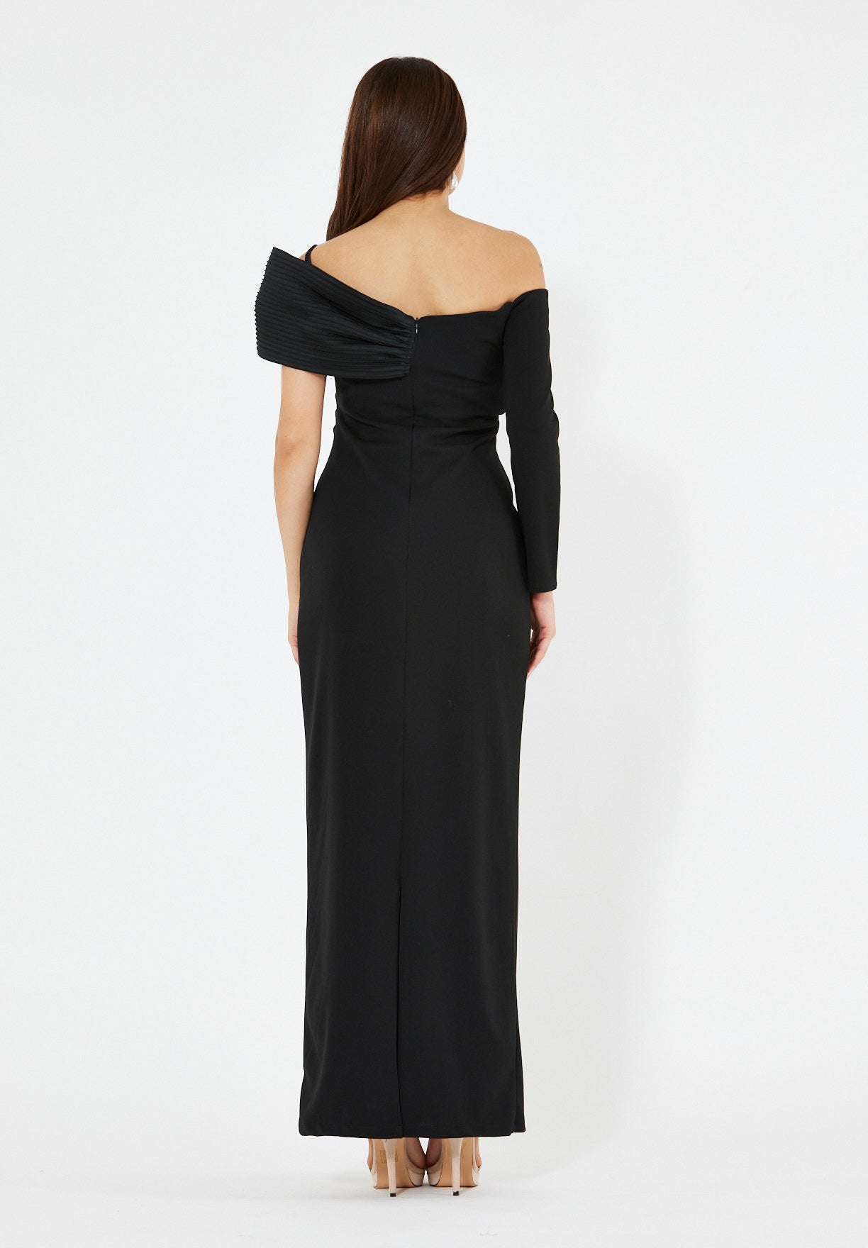 Sculpted Bow Neckline Column Gown