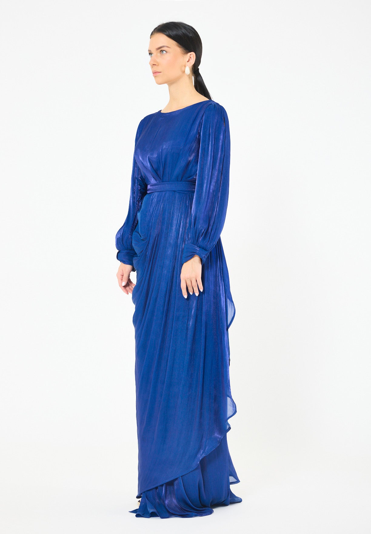 Glossy Fuild Drape Gown with Belted Waist and Floral Accent