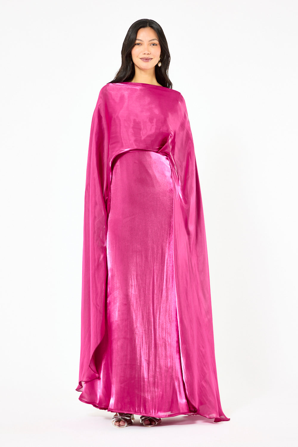 <tc>فستان ساتان كاب بانسدالات غير متماثلة</tc>