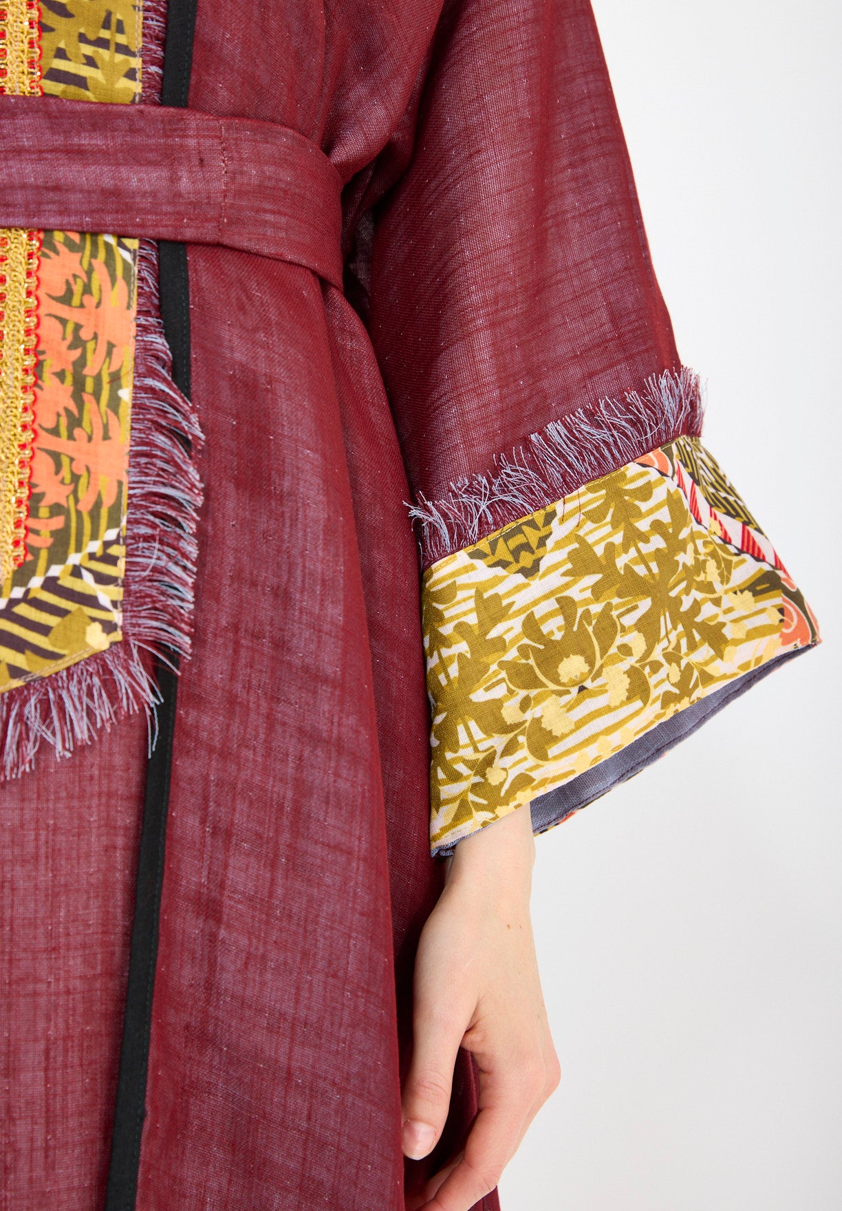 Contrast Fringe Embroidery Bisht & Dress Set