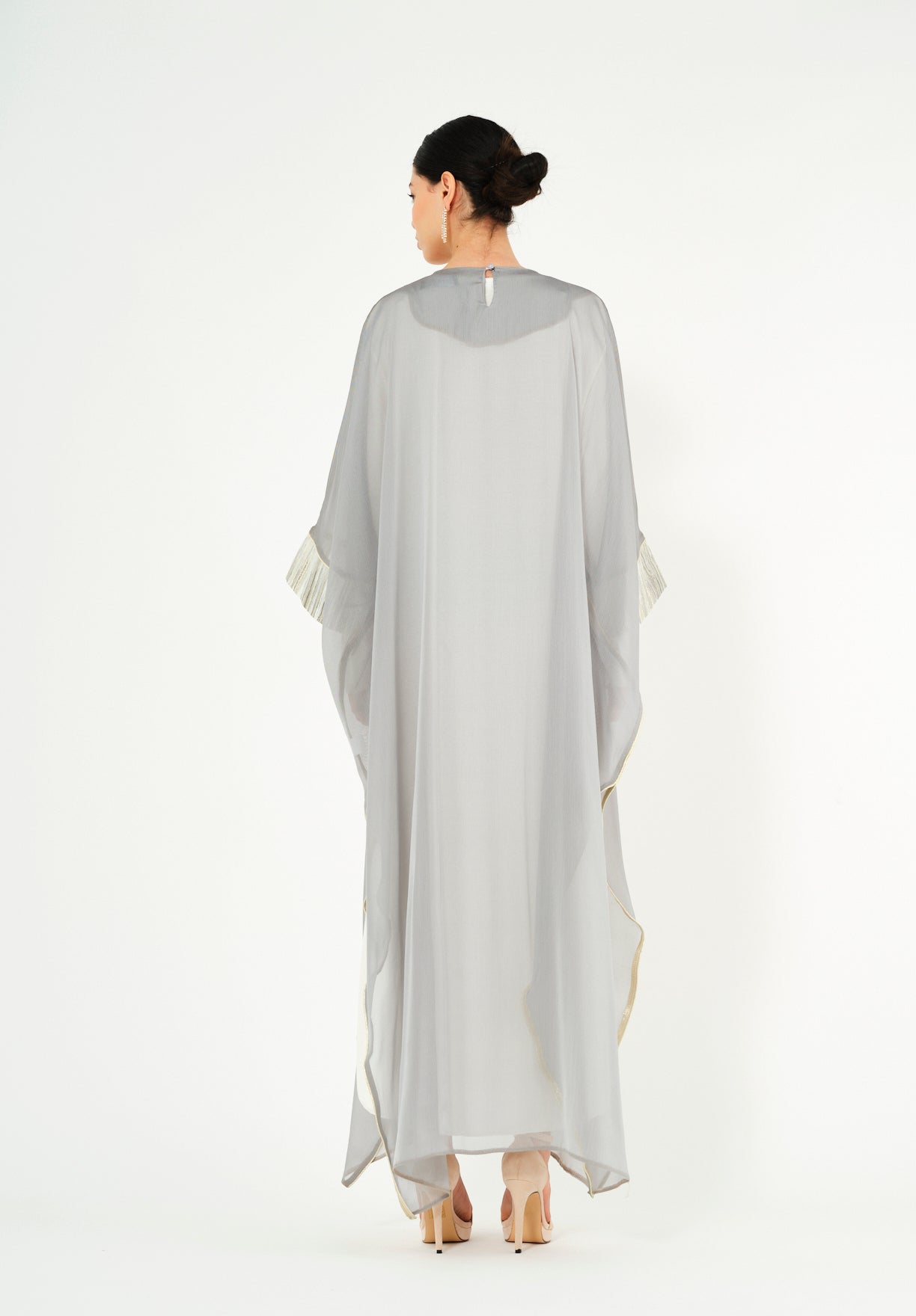 Beautiful Chiffon Jalabiya With Round Neckline And Kimono Sleeves