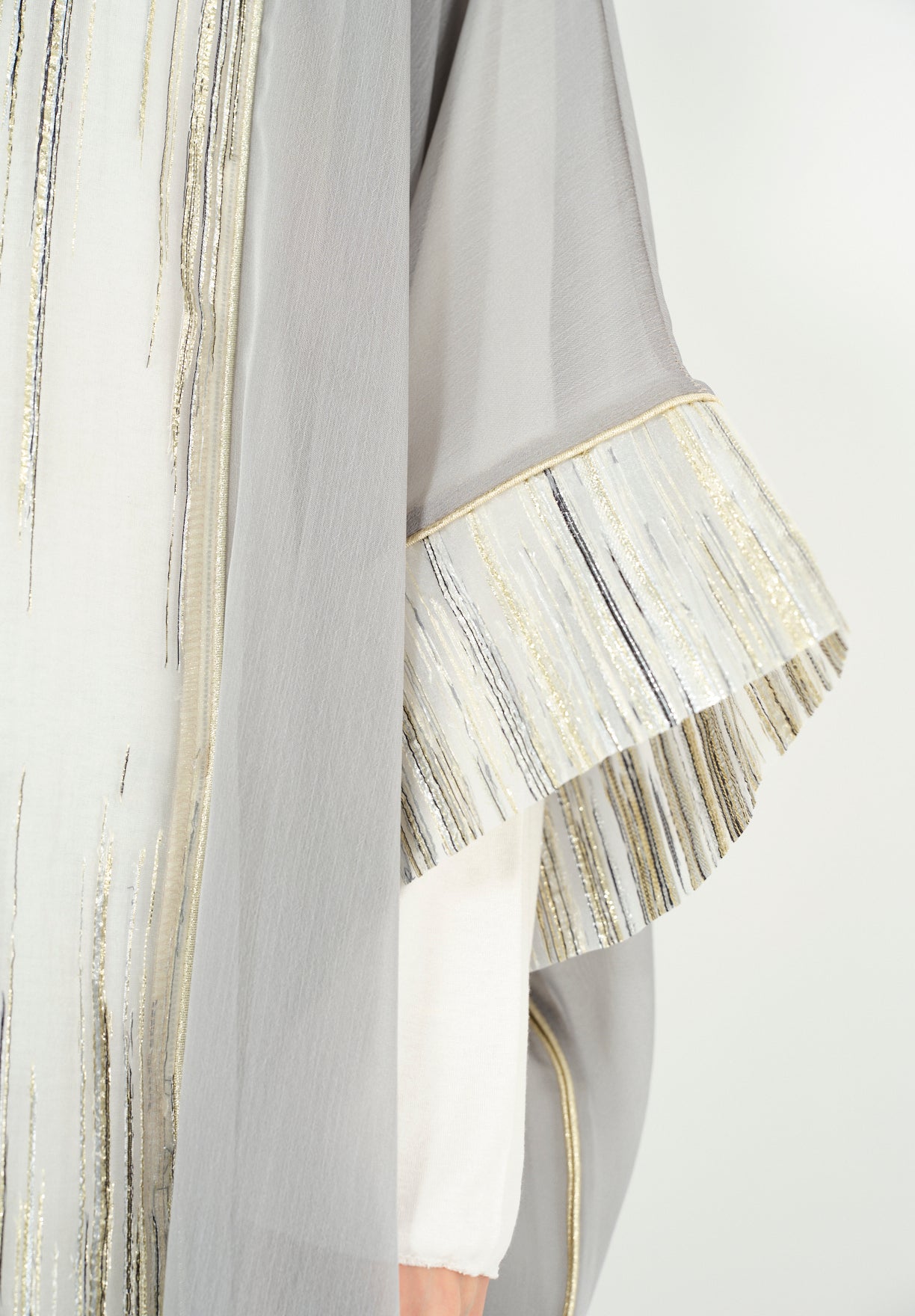 Beautiful Chiffon Jalabiya With Round Neckline And Kimono Sleeves