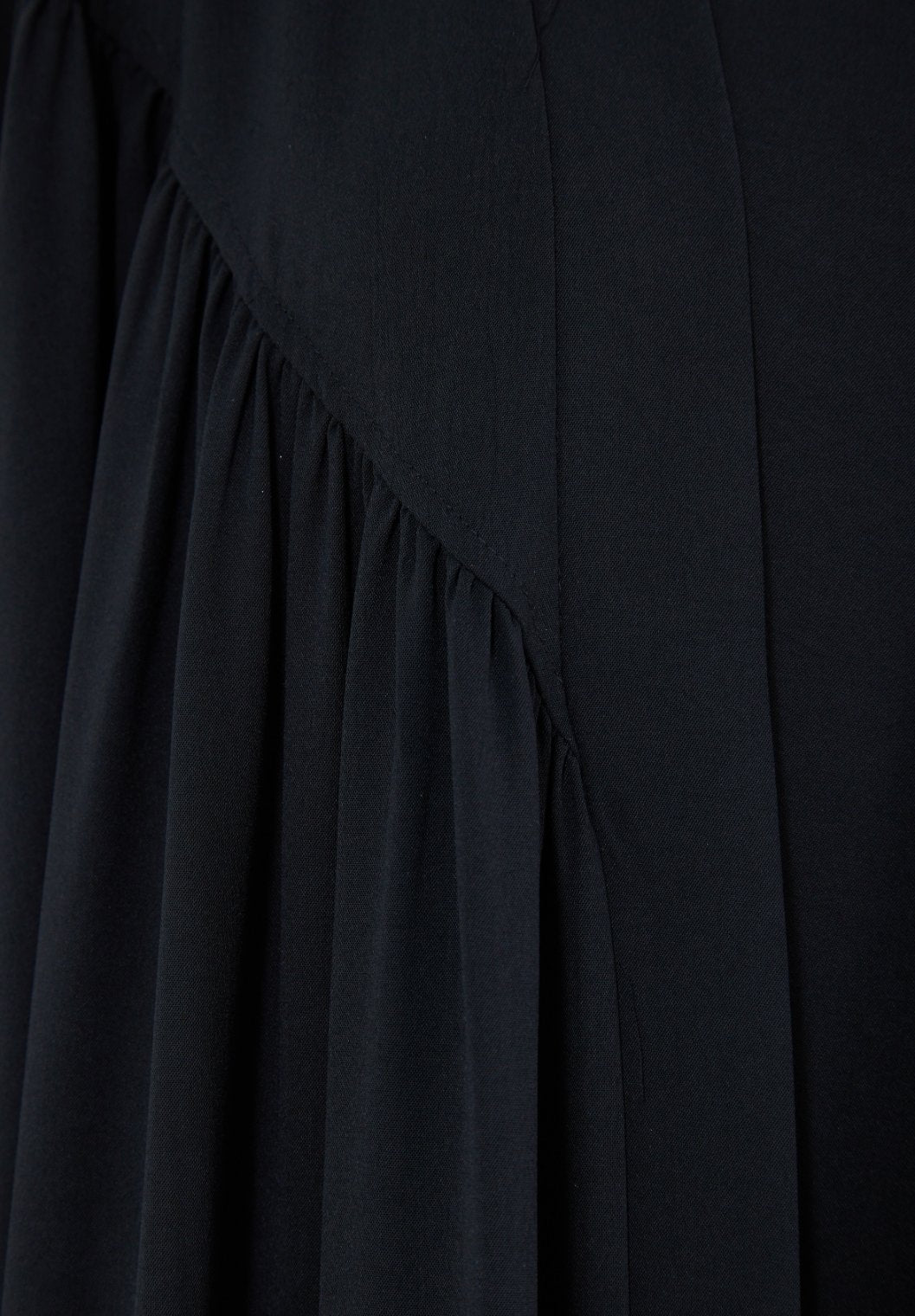 Beautiful Crepe Loose Fitted Jalabiya