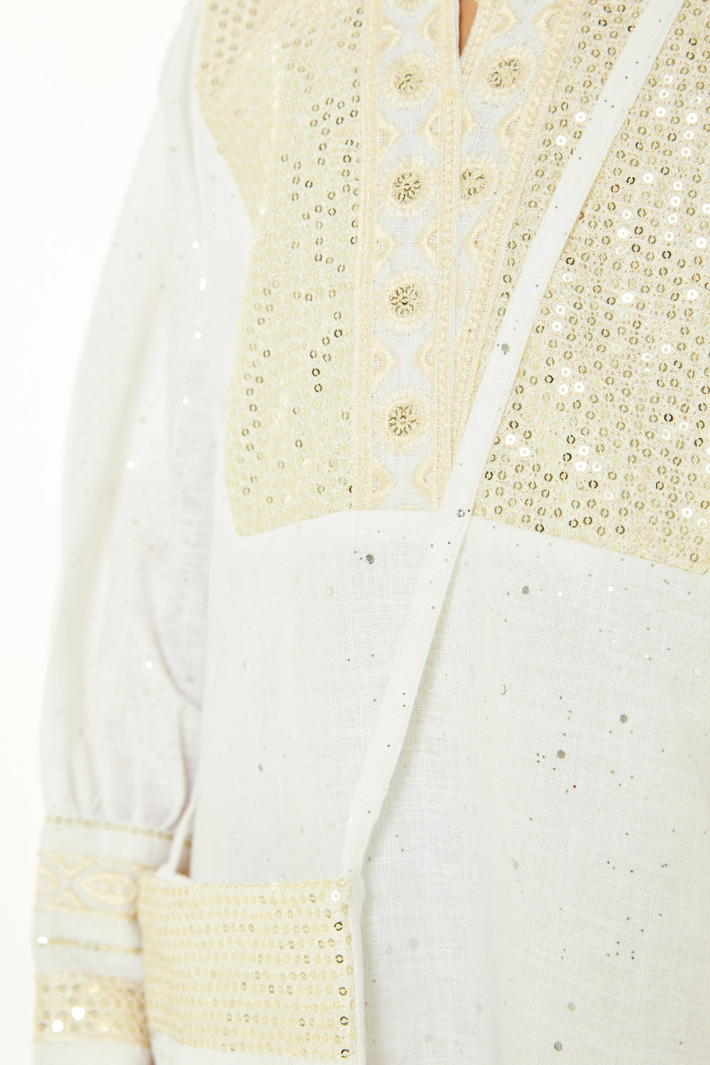 Embroidered Yoke Jalabiya with Crossbody Bag