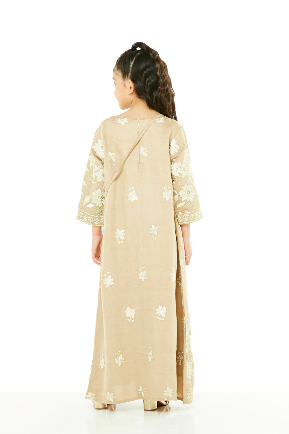 Embroidered Jalabiya with Crossbody Bag