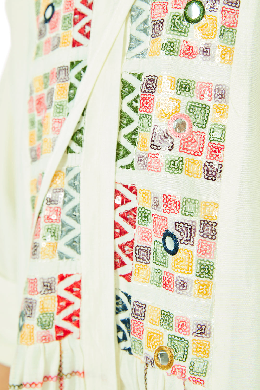 Geometric Panel Embroidered Collared Jalabiya