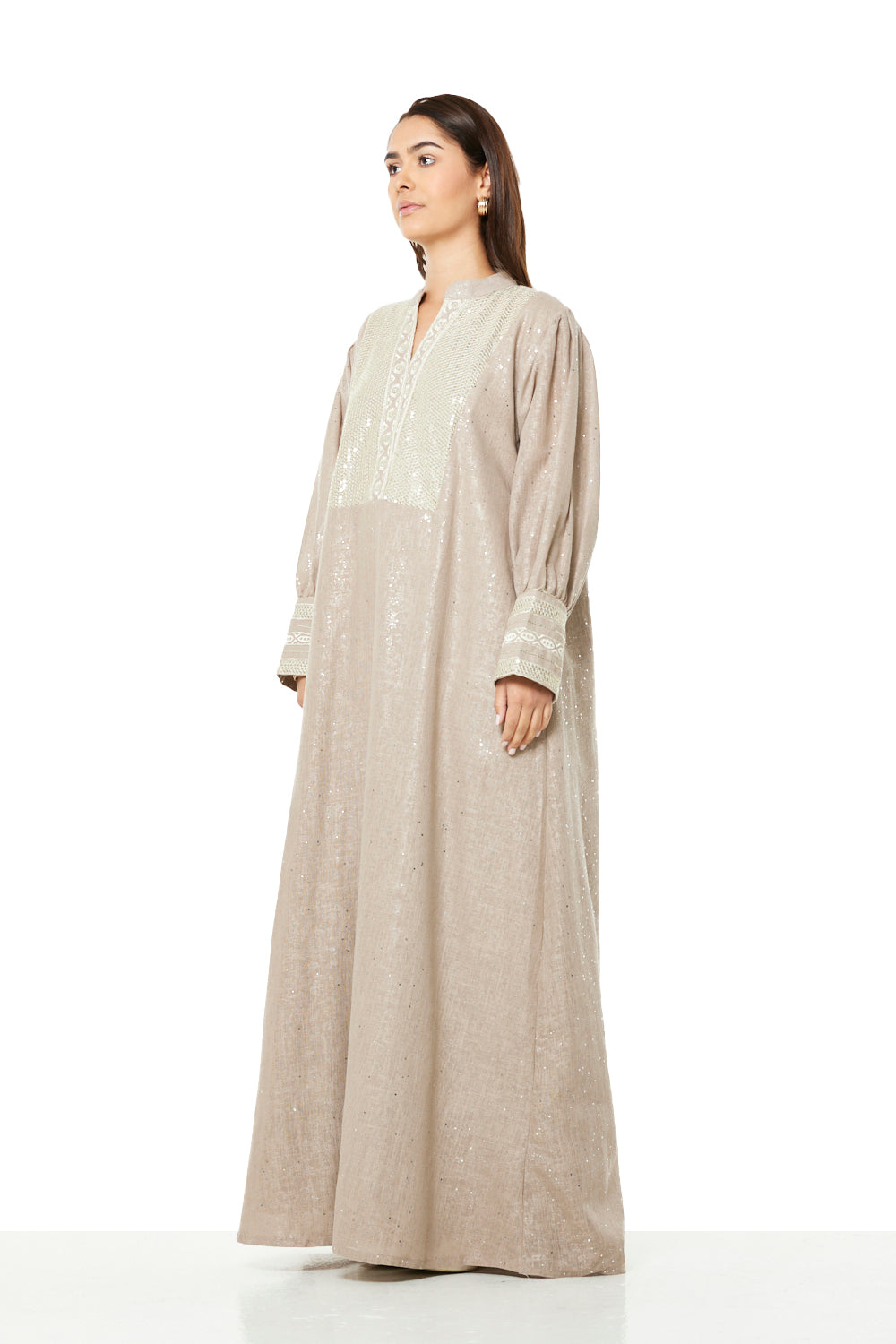 Soft Gleam Embroidered Panel Jalabiya