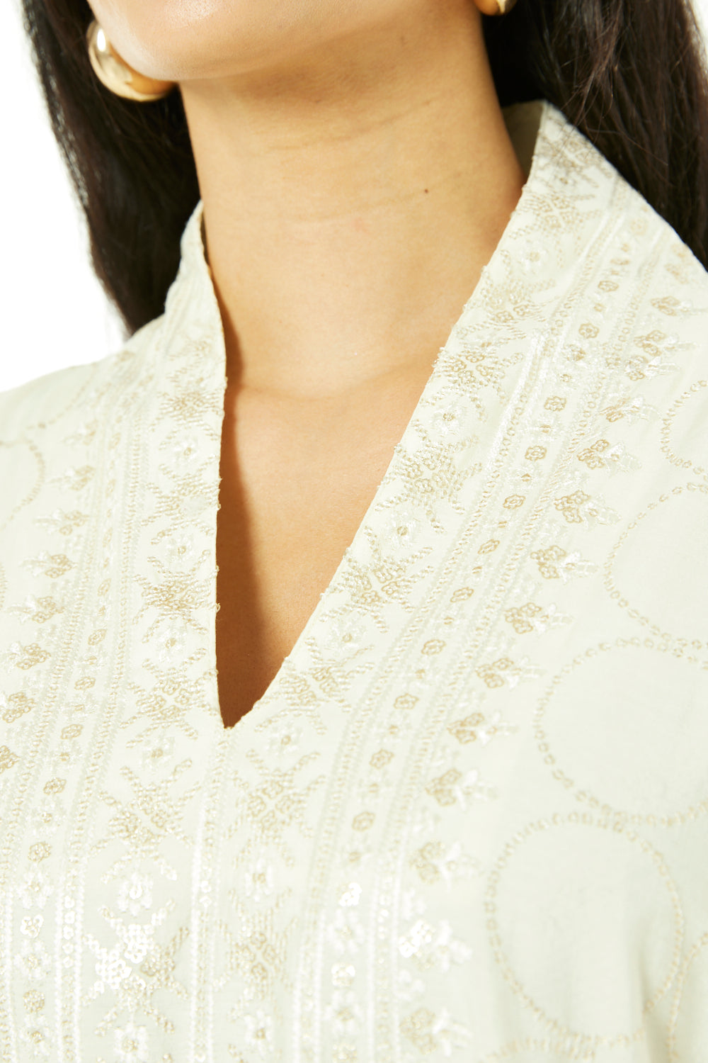 Ivory Noor Embroidered Jalabiya
