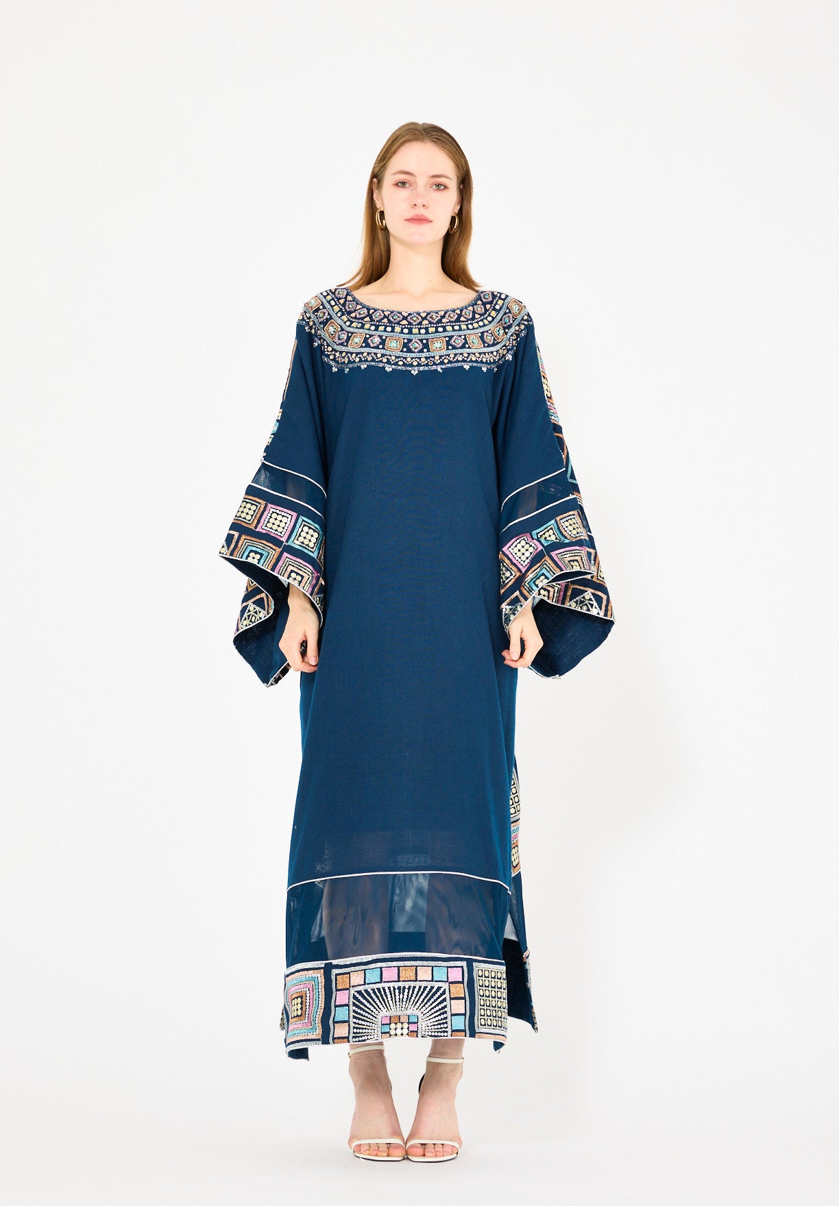 Wide Sleeve Geometric Motif Embroidered Jalabiya
