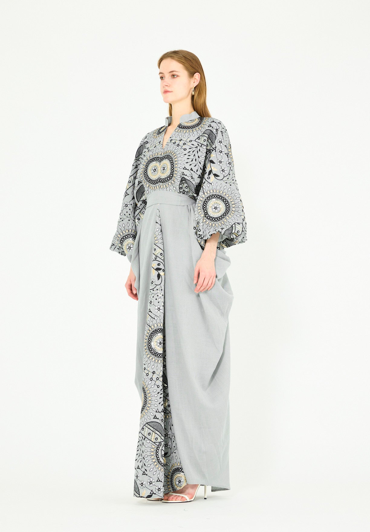 Mandarin Collar Embroidered Draped Jalabiya