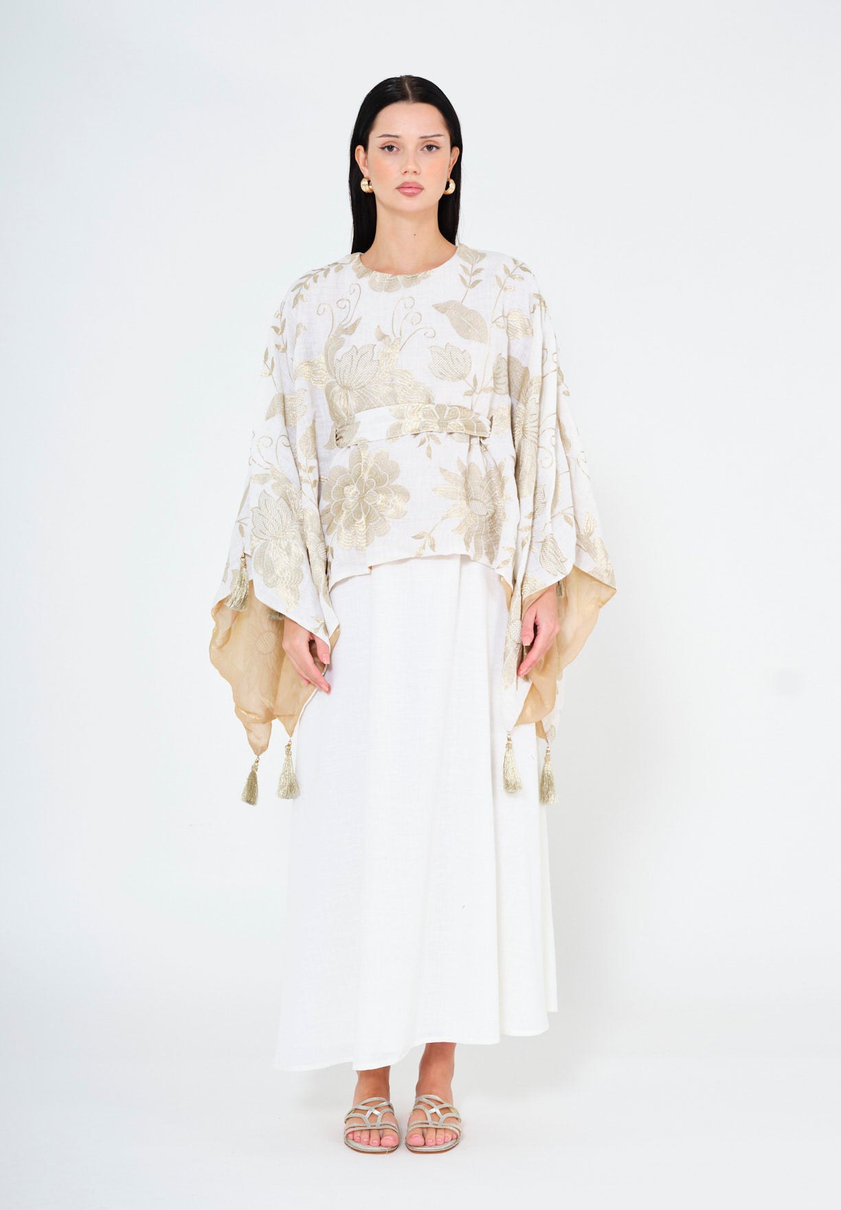 Royal Bloom Embroidered Jalabiya with Tassel Accents