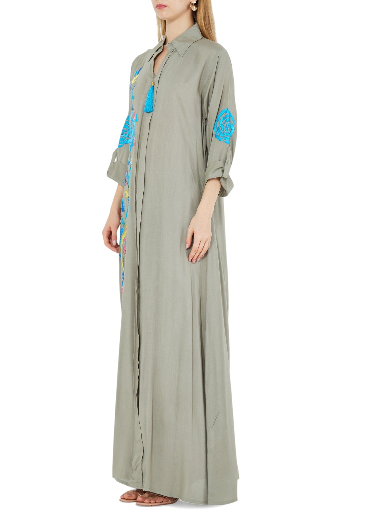 Beautiful Embroidered Long Dress With Collared Neckline And Long Sleeves