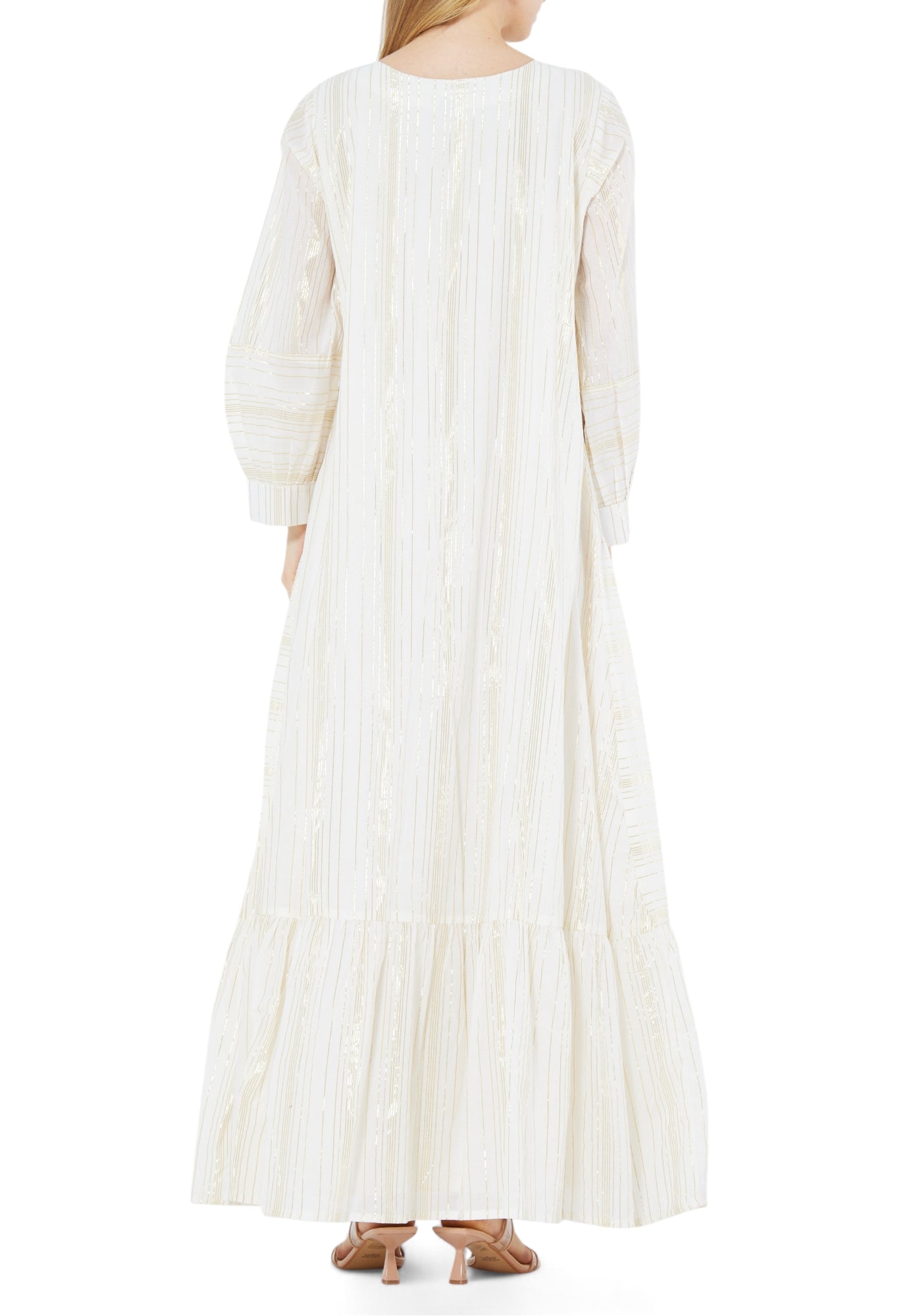 Beautiful Embroidered  Long Dress With Round Neckline And Long Sleeves