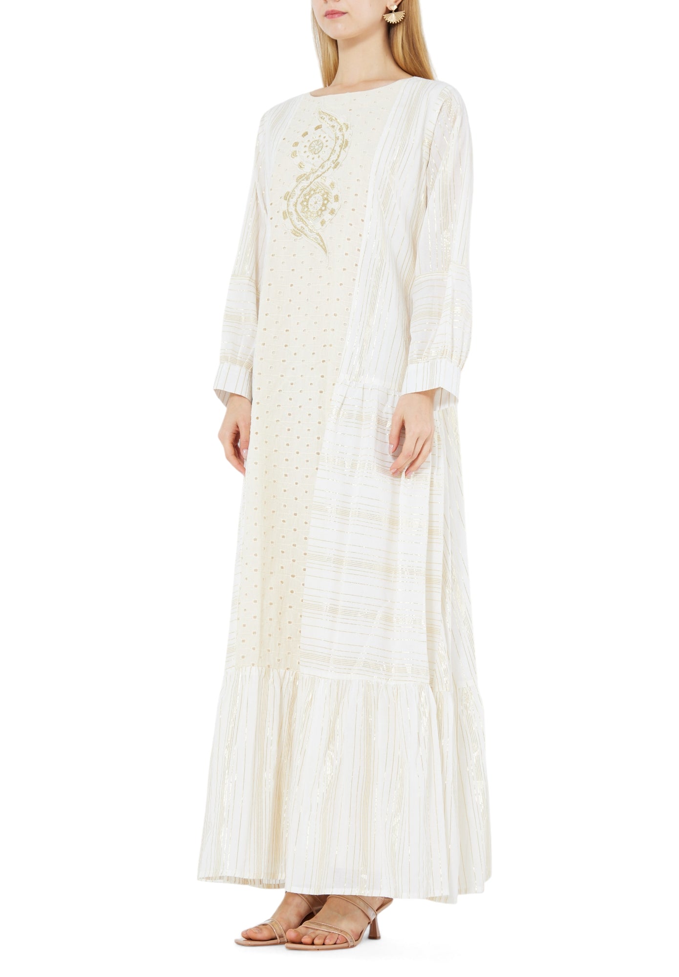 Beautiful Embroidered  Long Dress With Round Neckline And Long Sleeves