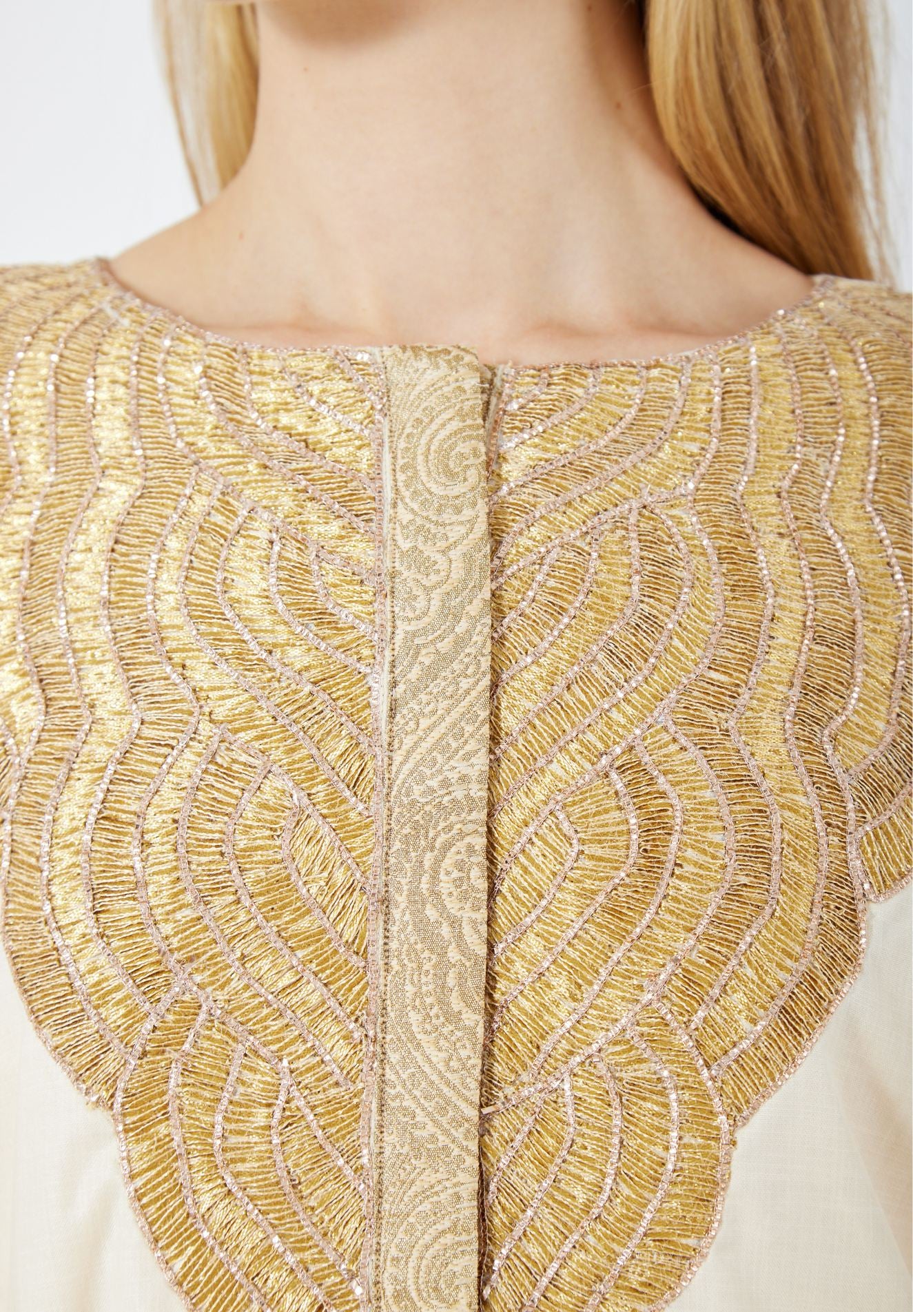 Embroidered  Long Dress With Round Neckline And Bell Sleeves