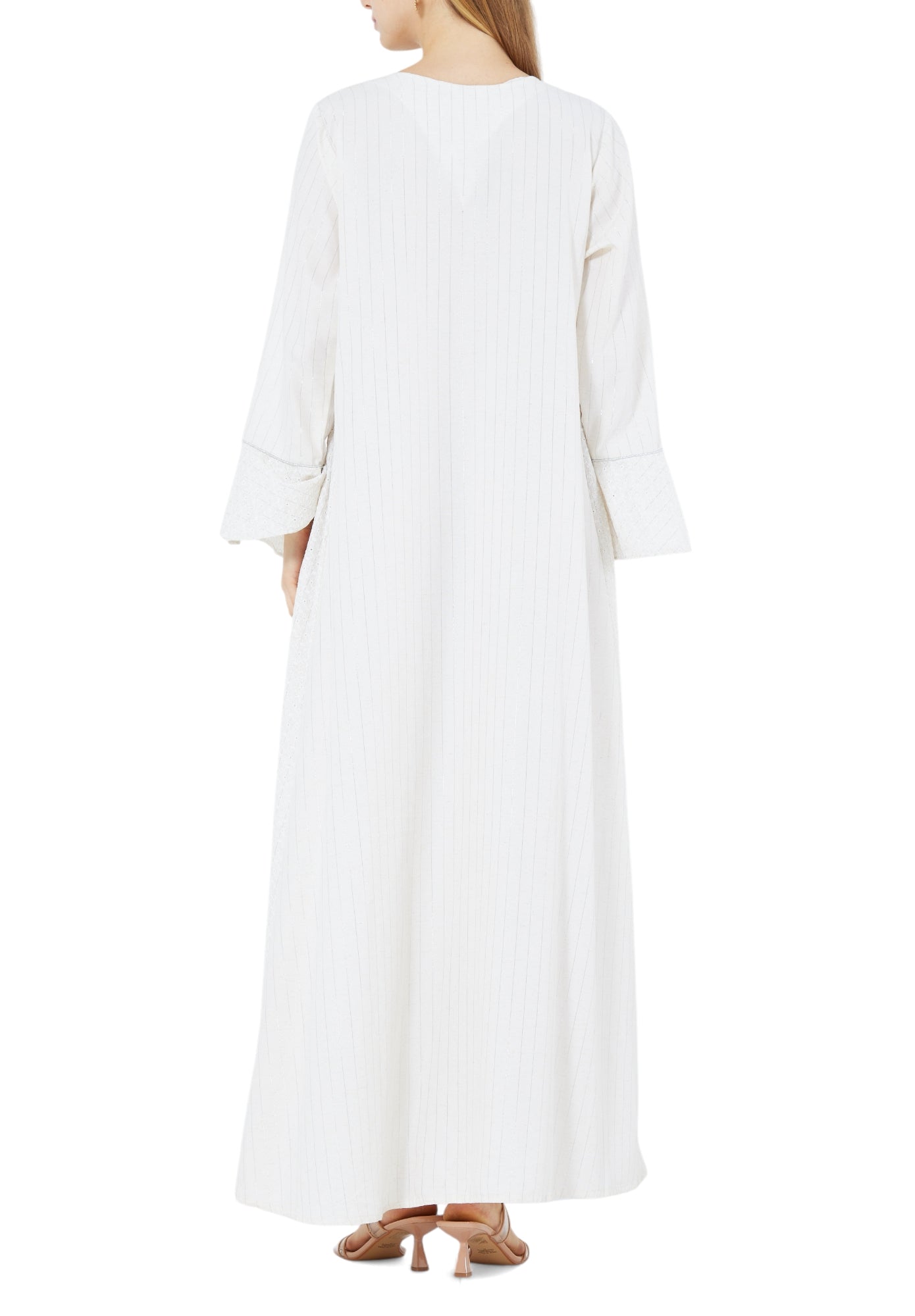 Stunning Embroidered Long Dress With Round Neckline And Long Sleeves