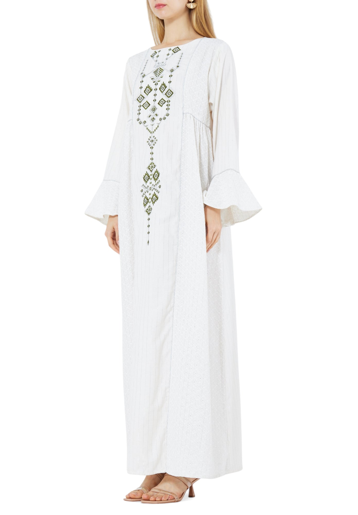 Stunning Embroidered Long Dress With Round Neckline And Long Sleeves