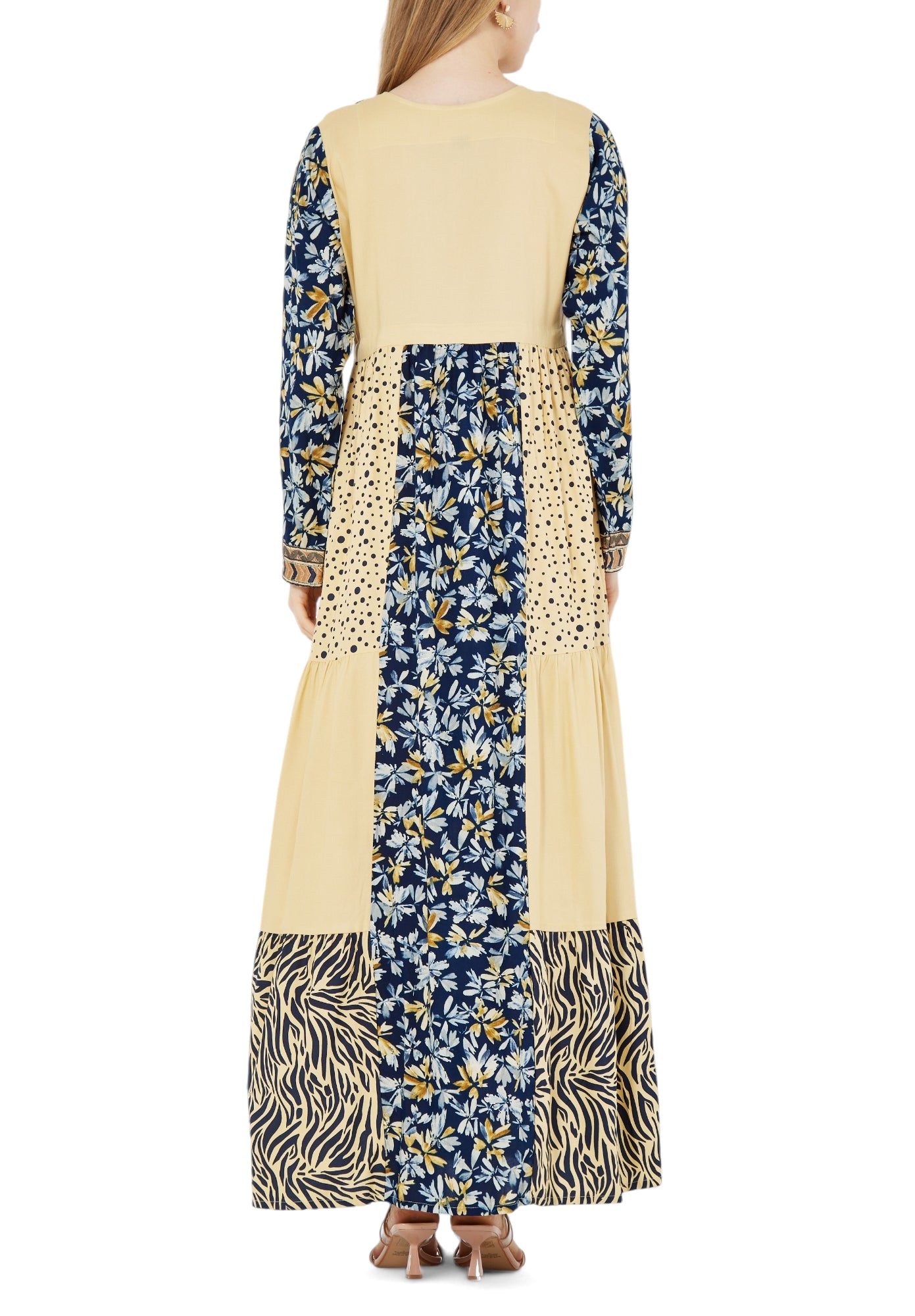 Printed Long Dress With Round Neckline And Long Sleeves