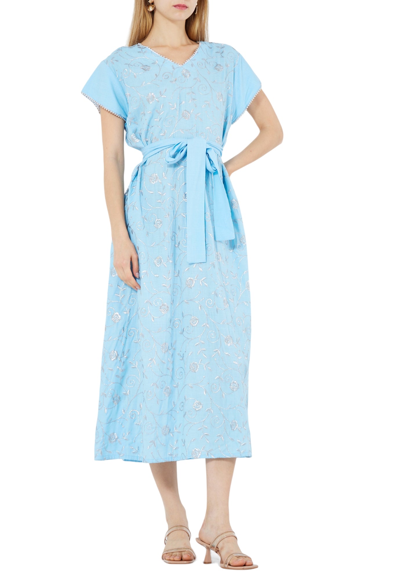 Stunning Embroidered Midi Dress With V-Neckline And Short Sleeves