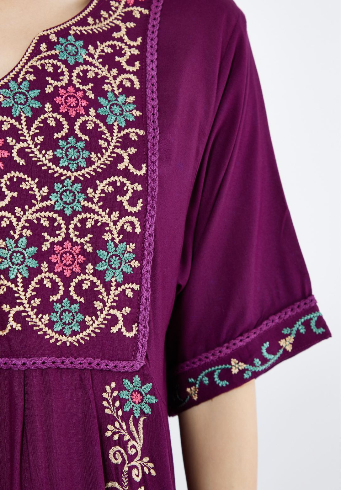 Stunning Embroidered Midi Dress With V-Neckline And Half Sleeves