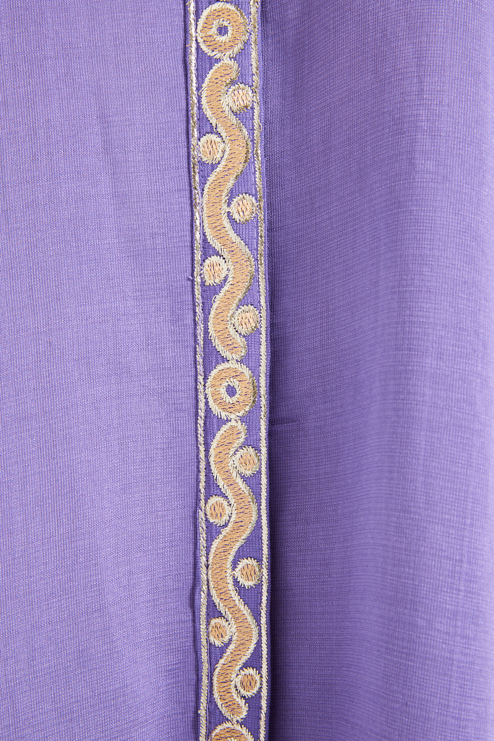 Geometric Back Embroidered Trim Straight Kaftan