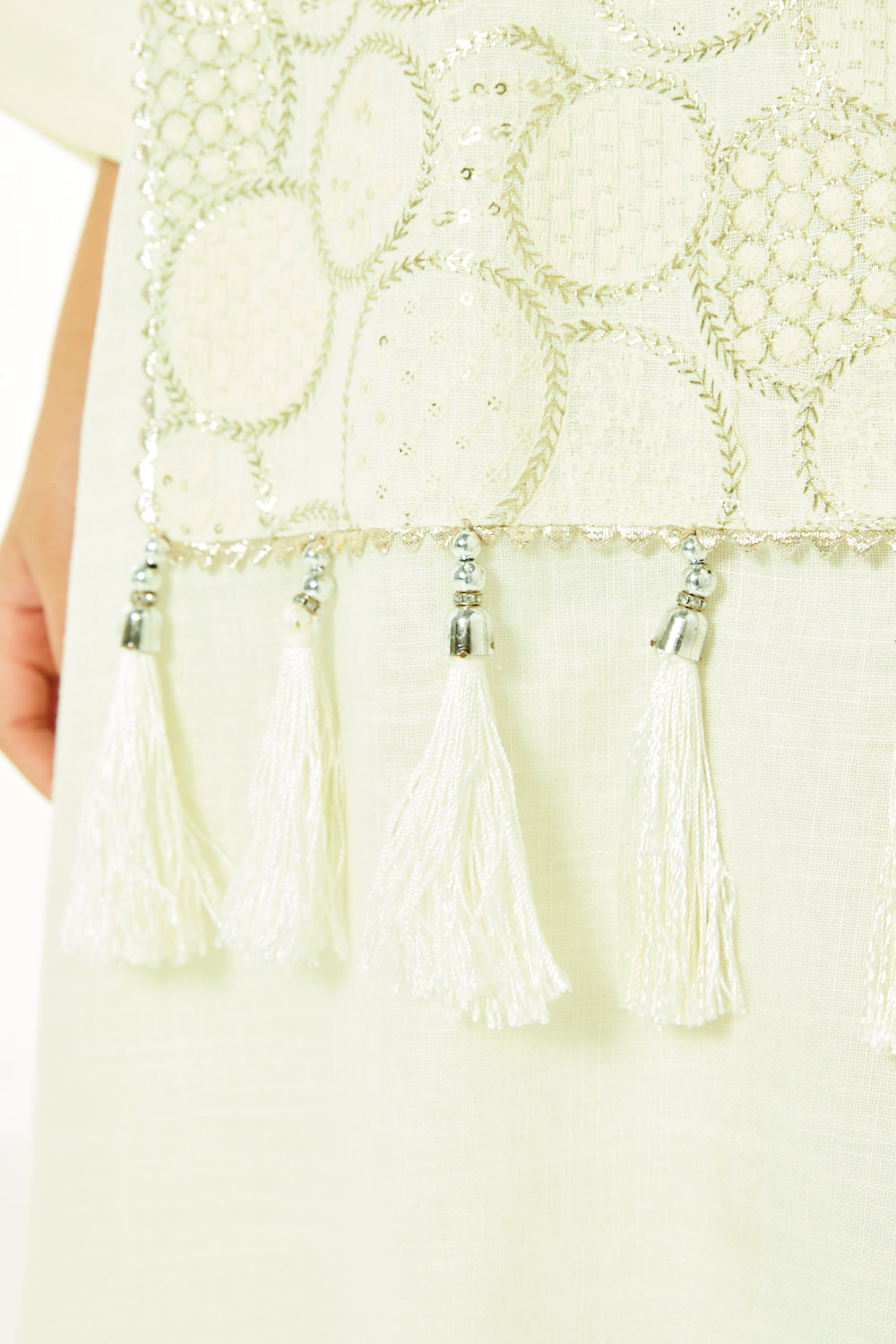 Tassel-Trim Embroidered Hooded Kaftan