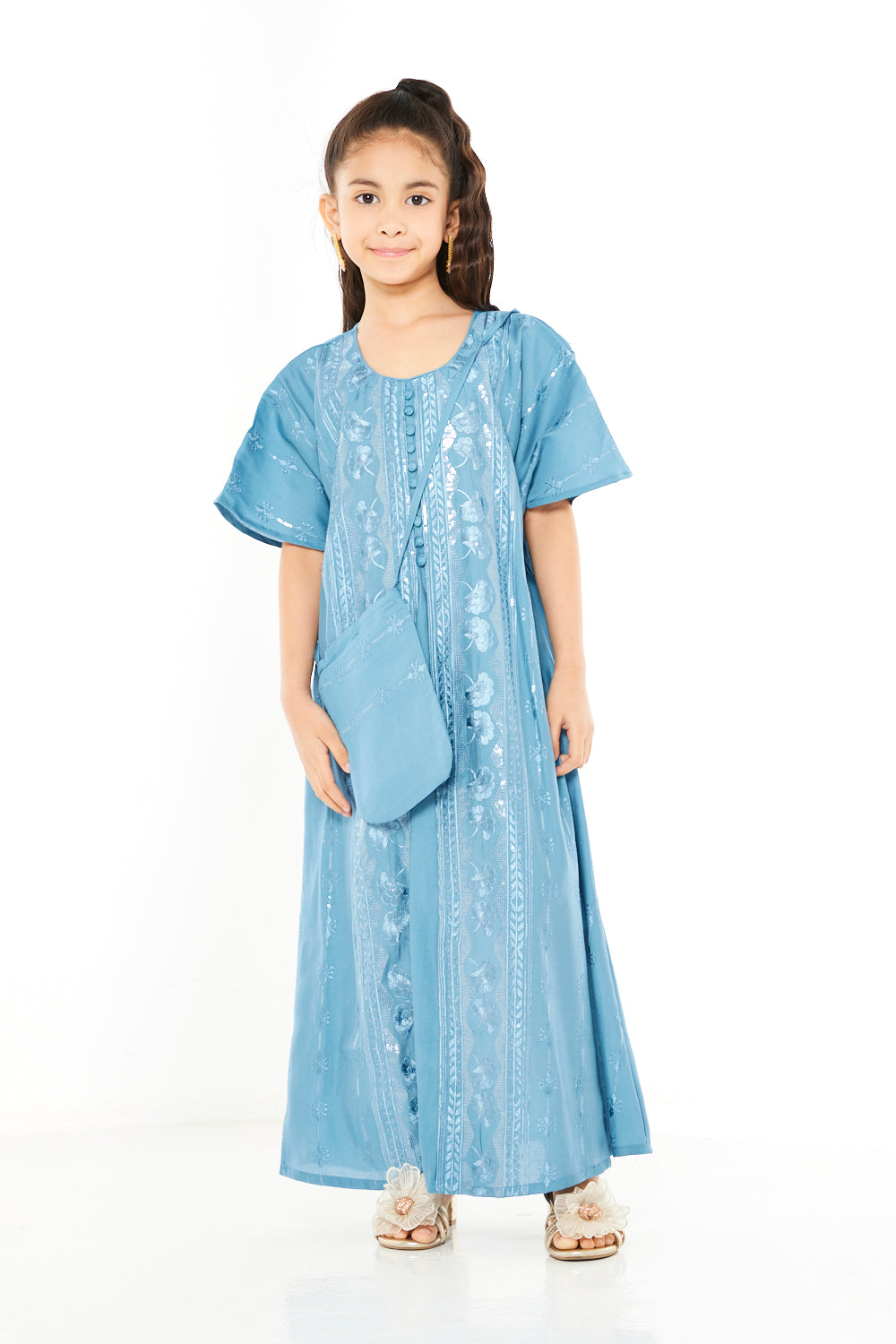 Soft Bloom Embroidered Button-Detail Jalabiya with Crossbody Bag