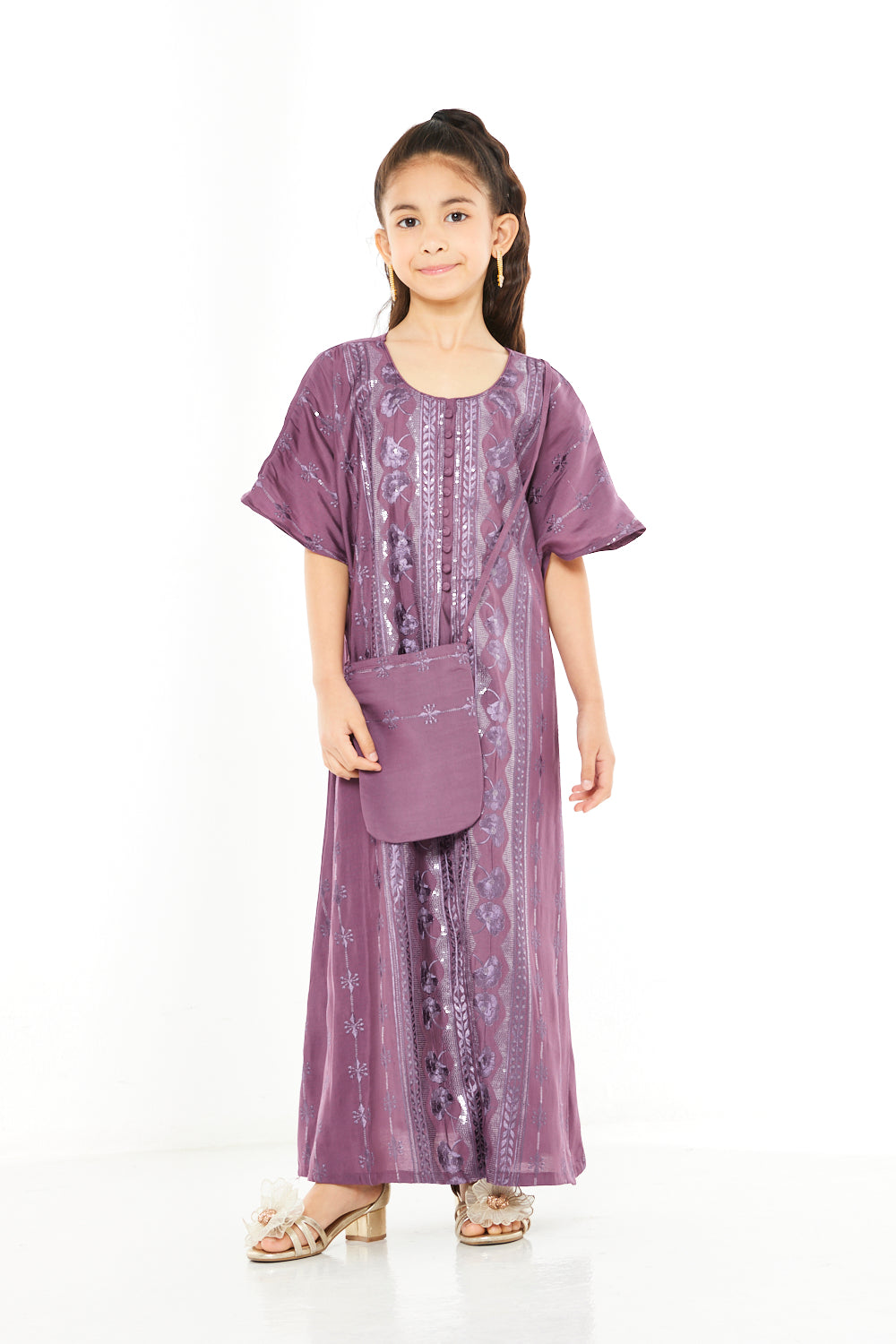 Soft Bloom Embroidered Button-Detail Jalabiya with Crossbody Bag