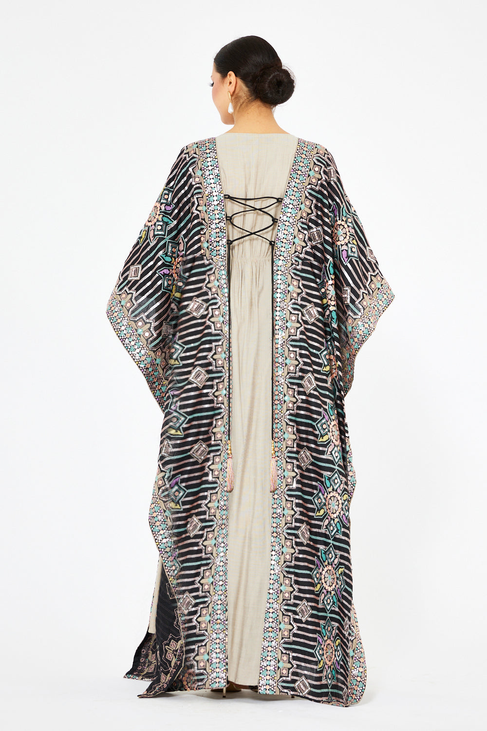 Embroidered Two-Piece Jalabiya Set with Lace-Up Back Detail