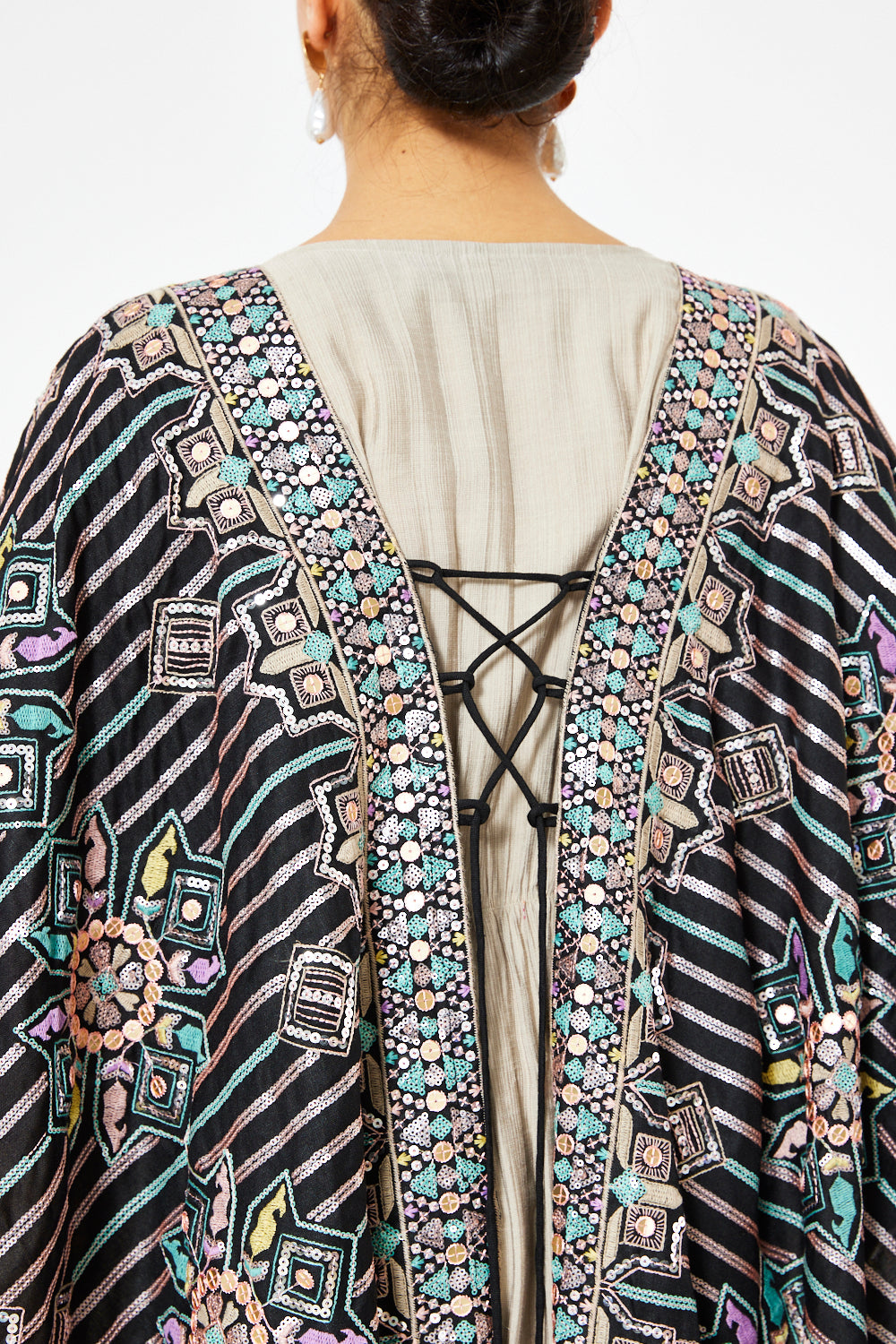 Embroidered Two-Piece Jalabiya Set with Lace-Up Back Detail