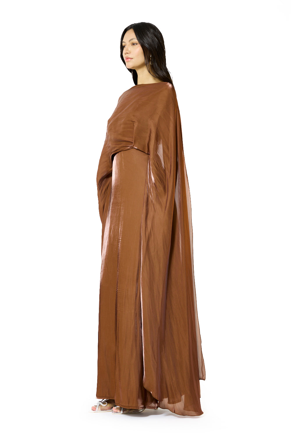 <tc>فستان ساتان كاب بانسدالات غير متماثلة</tc>