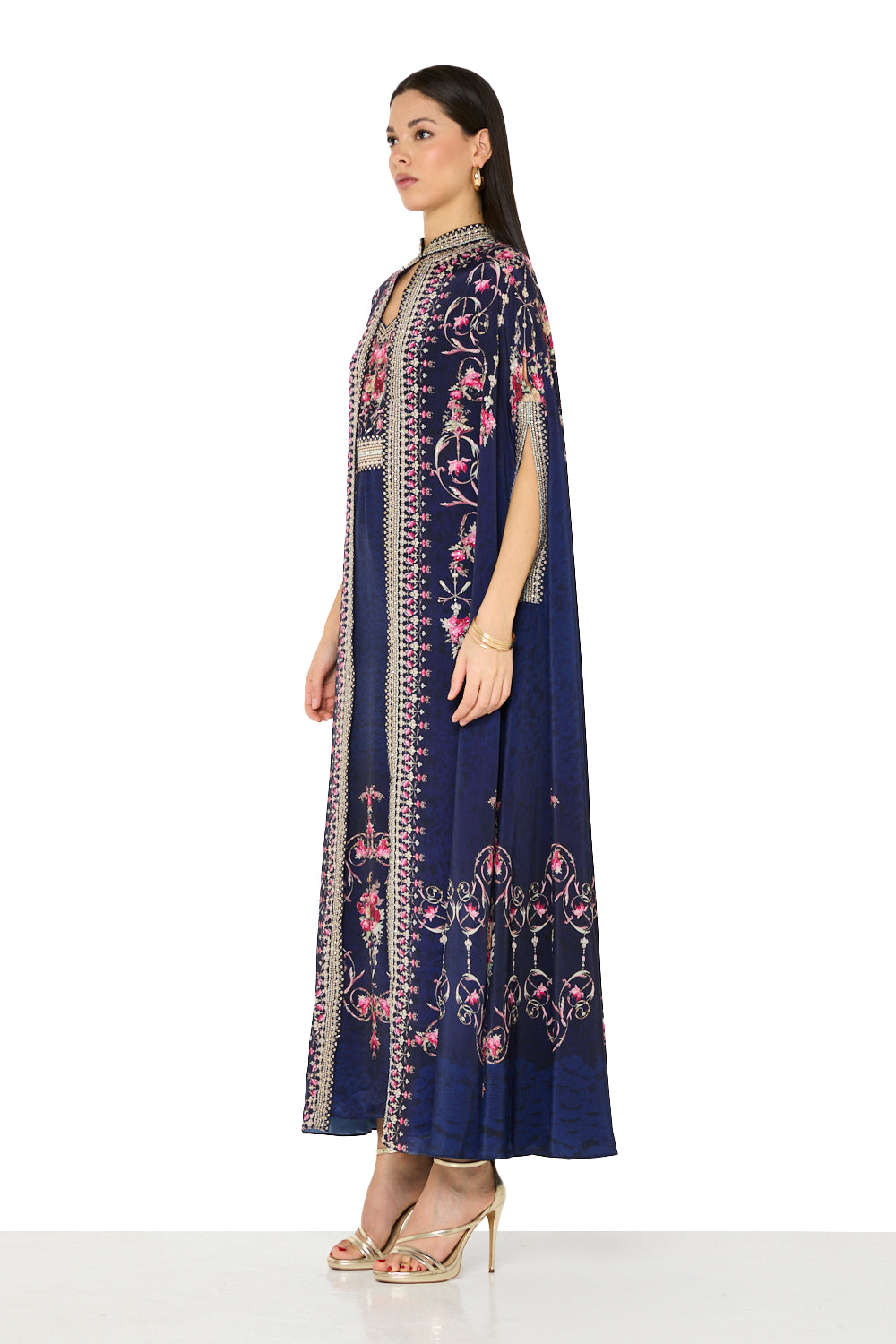 Floral Detailed Cape Bisht Dress