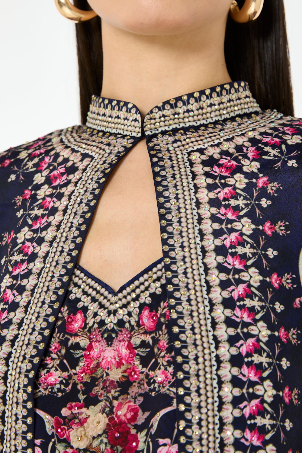 Floral Detailed Cape Bisht Dress